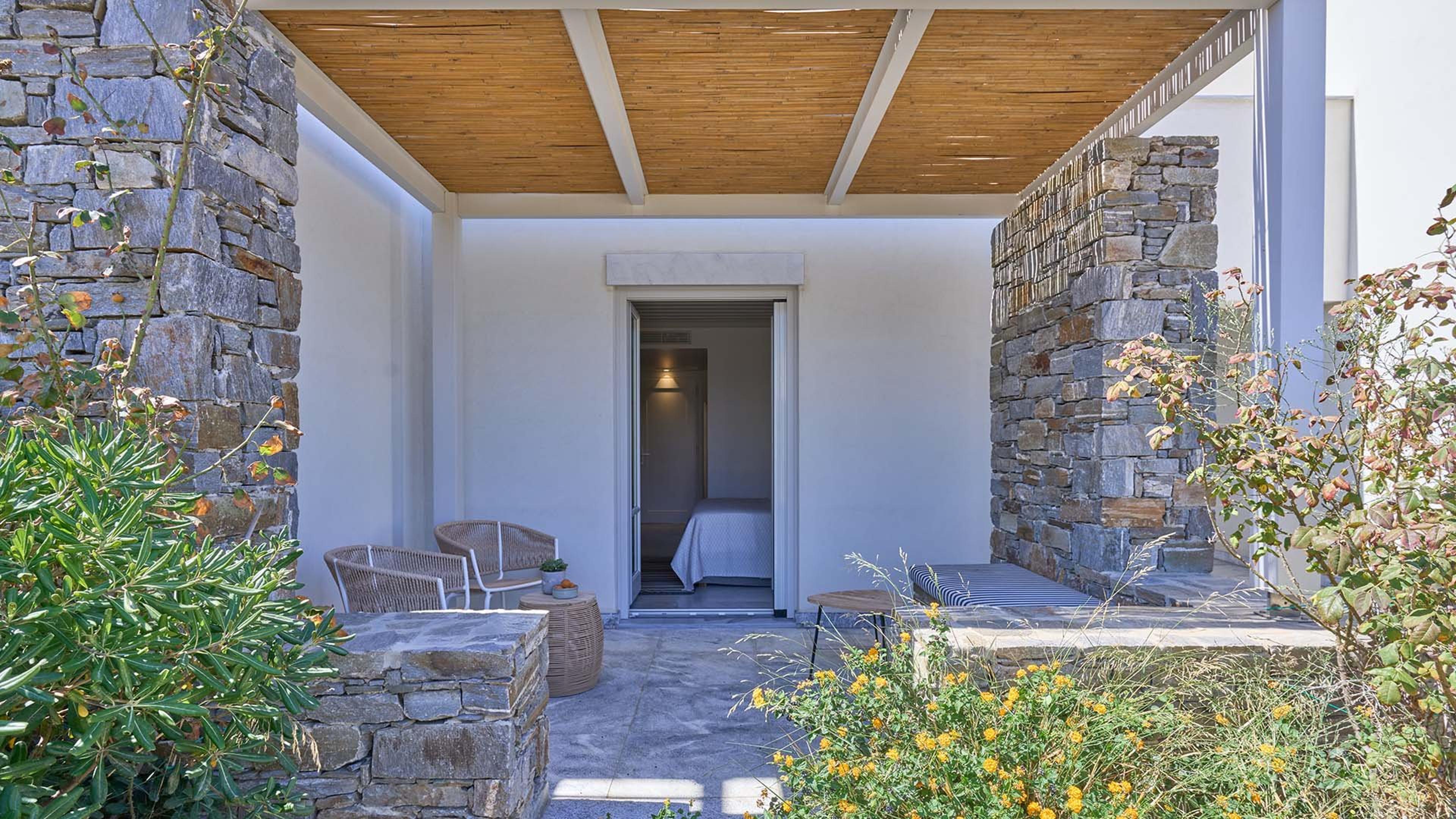 SUMMER SENSES LUXURY RESORT