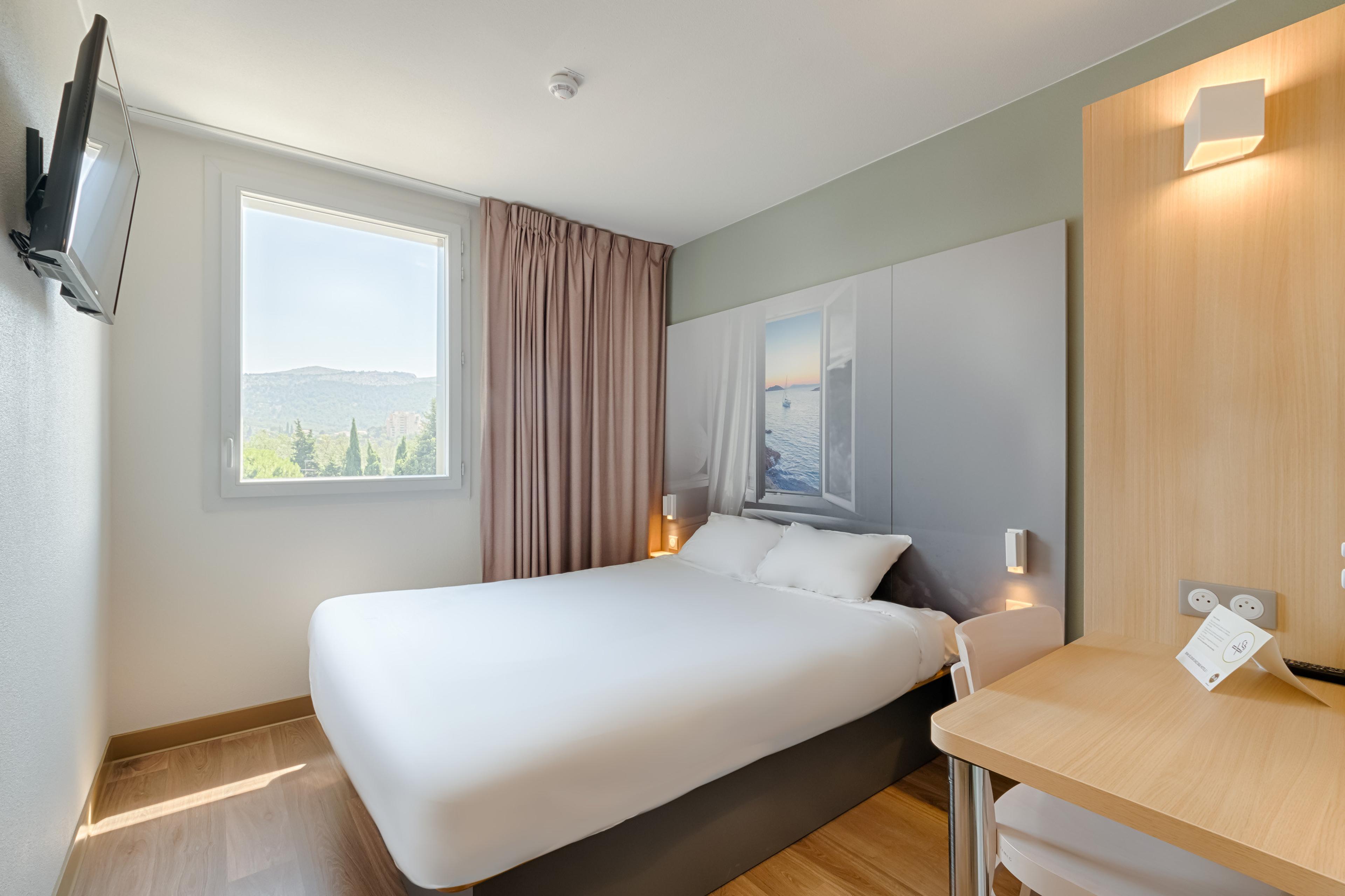 B&B HOTEL Marseille la Valentine Saint-Menet