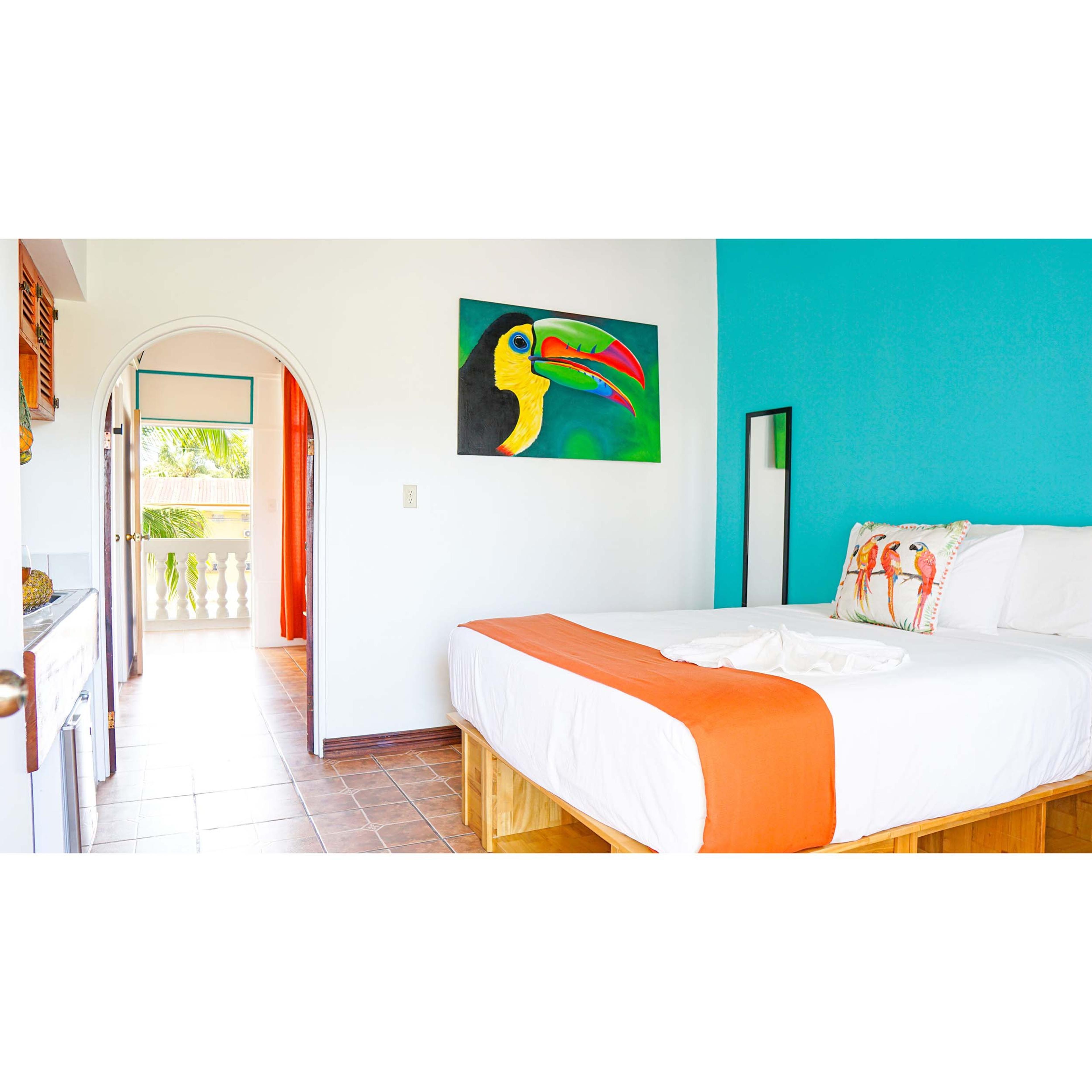 BIRD OF PARADISE HOTEL