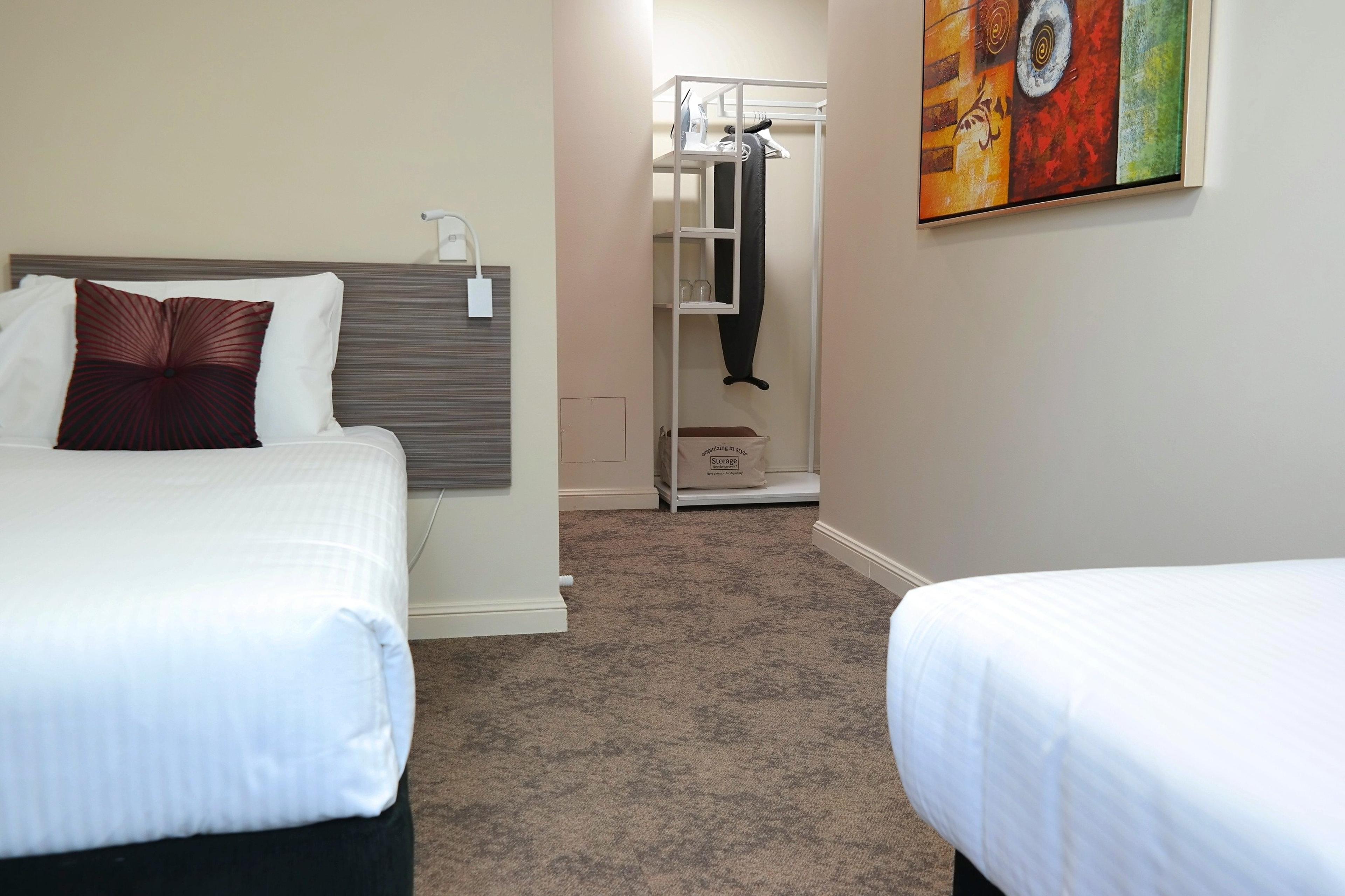 28 HOTEL