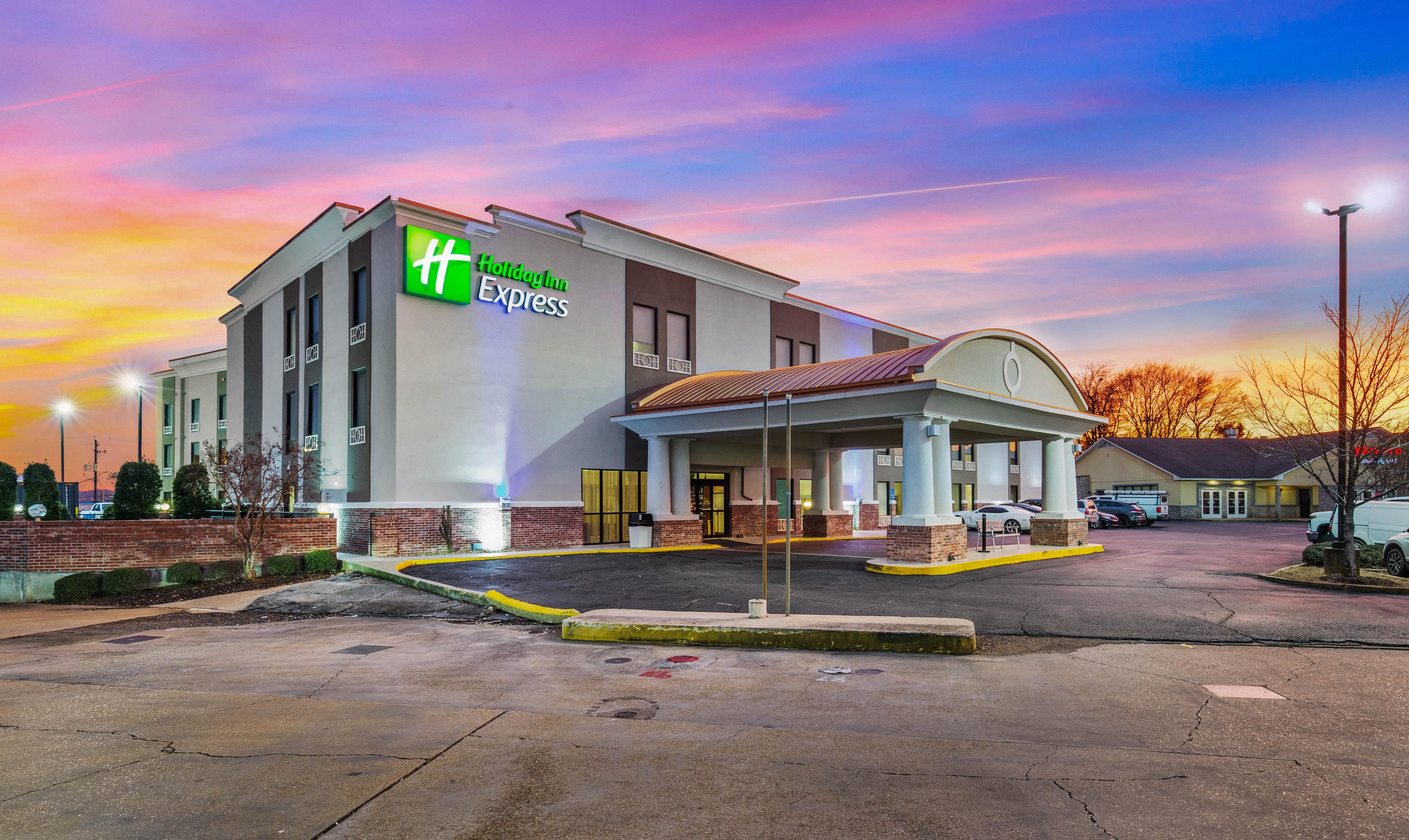 HOLIDAY INN EXP NEW ALBANY BY IHG