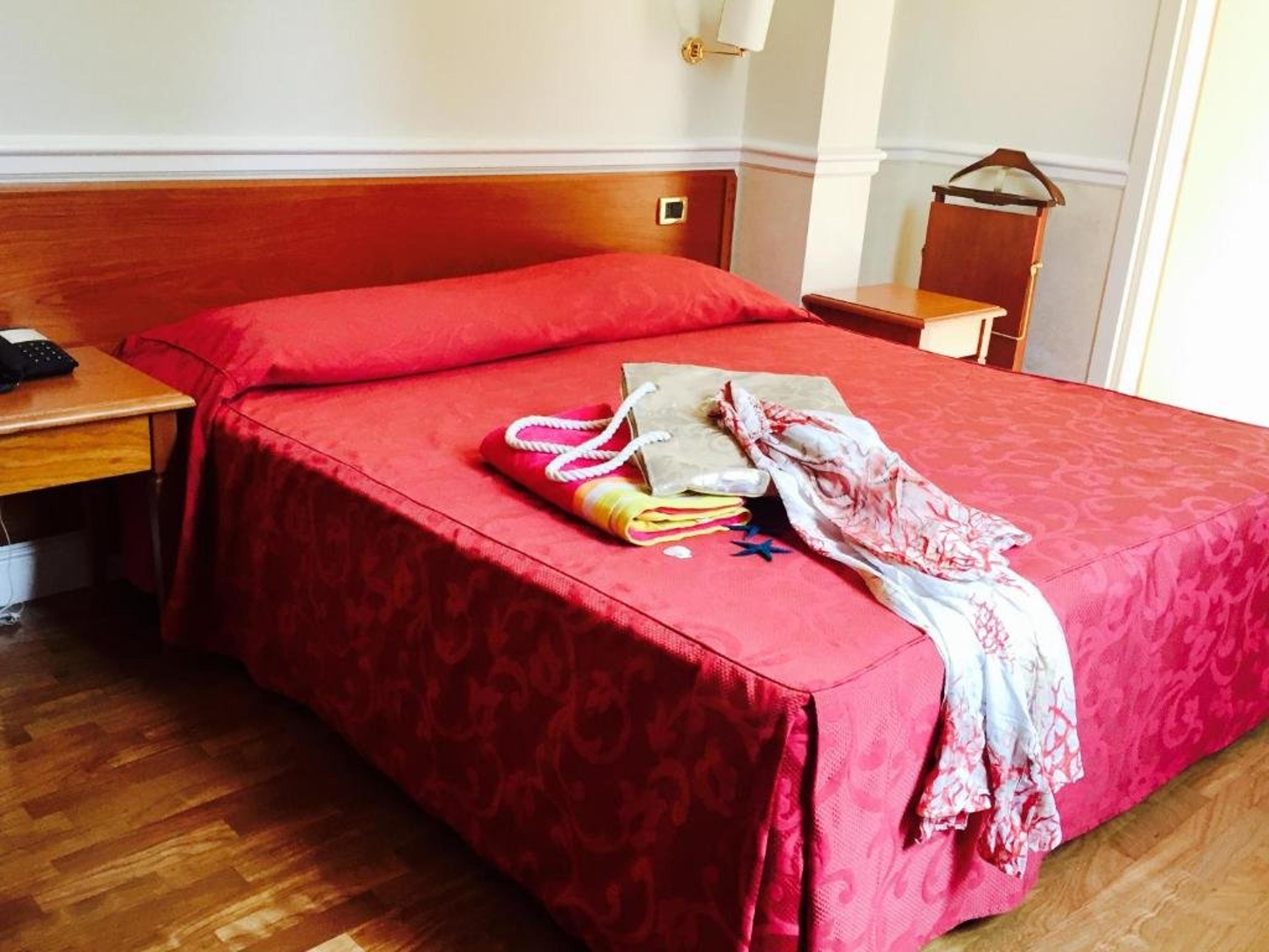 HOTEL CLAILA