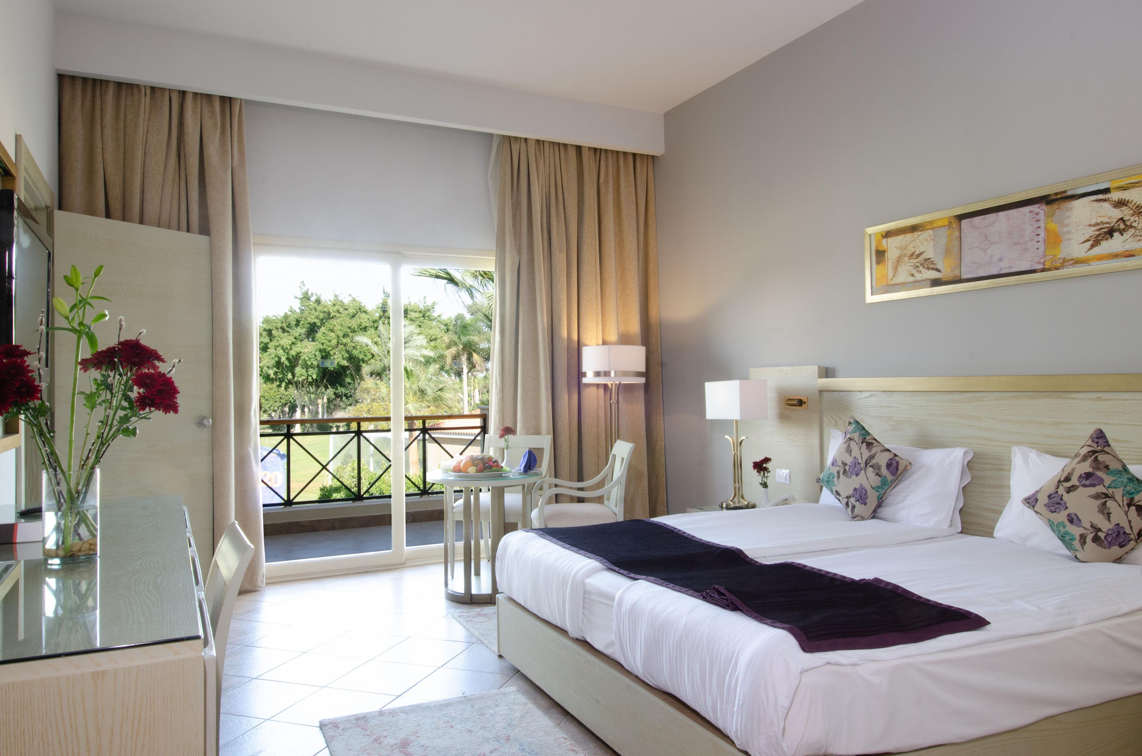 SWISS INN PYRAMIDS GOLF RESORT