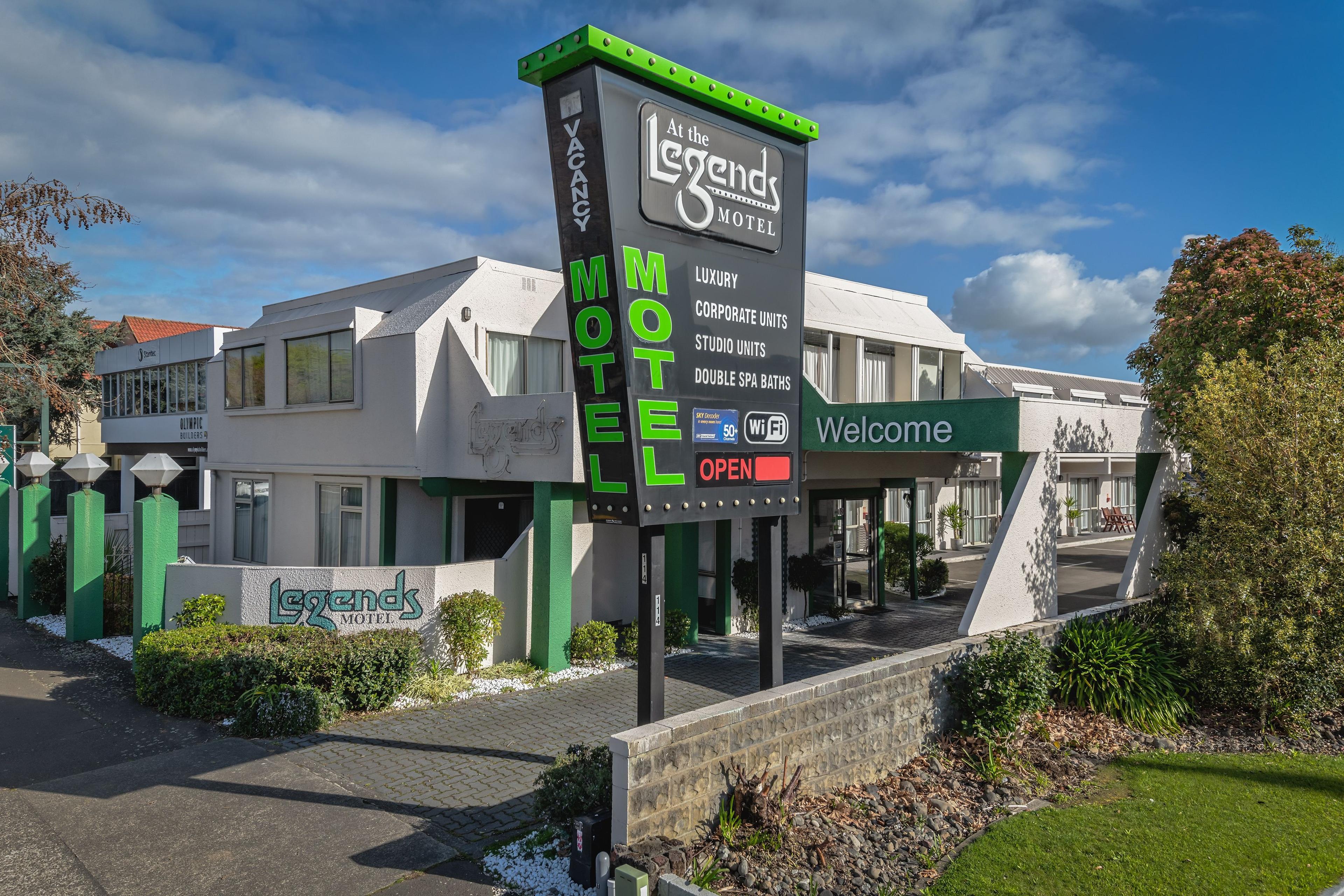 LEGENDS MOTEL