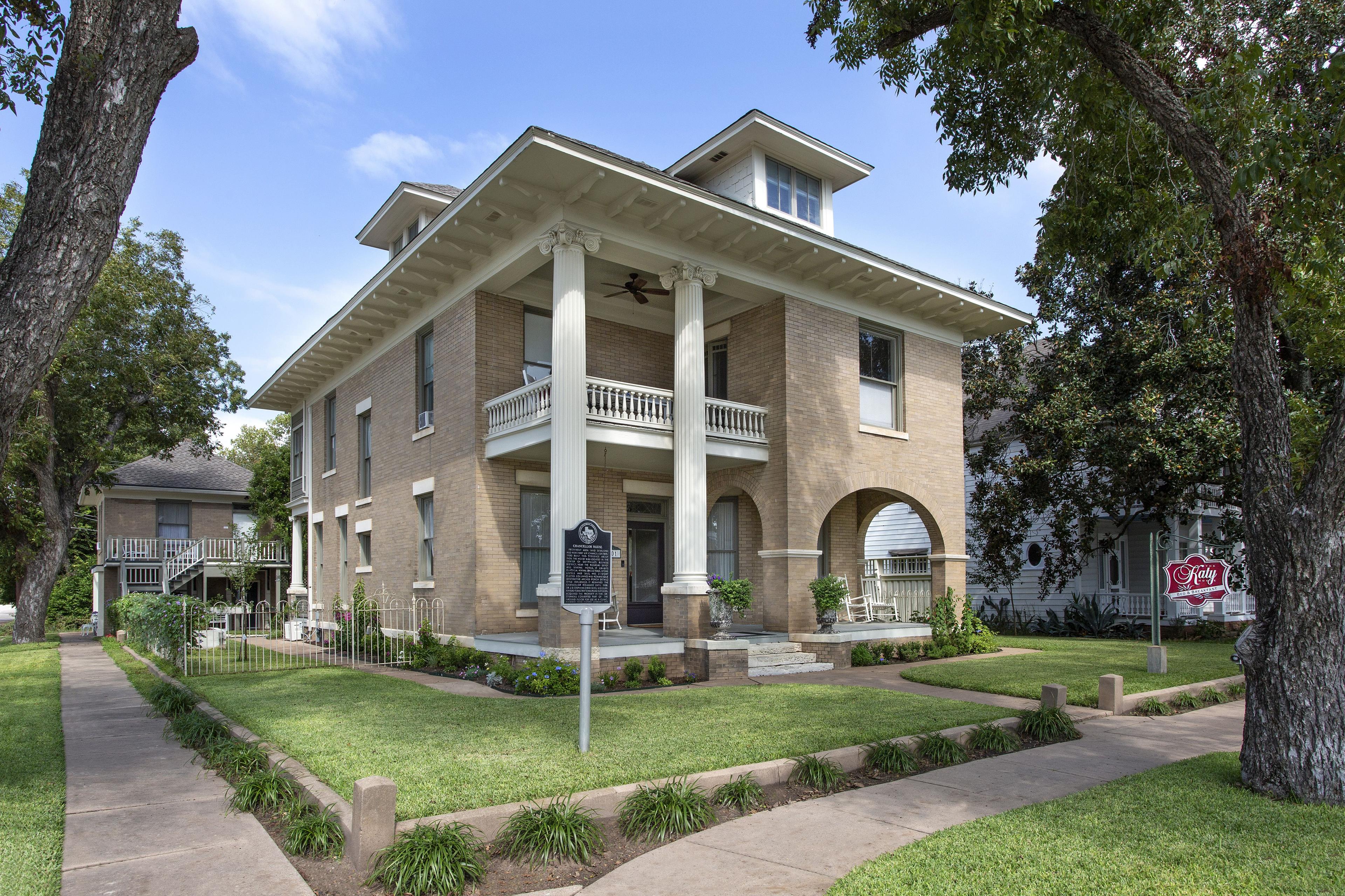 KATY HOUSE BED AND BREAKFAST