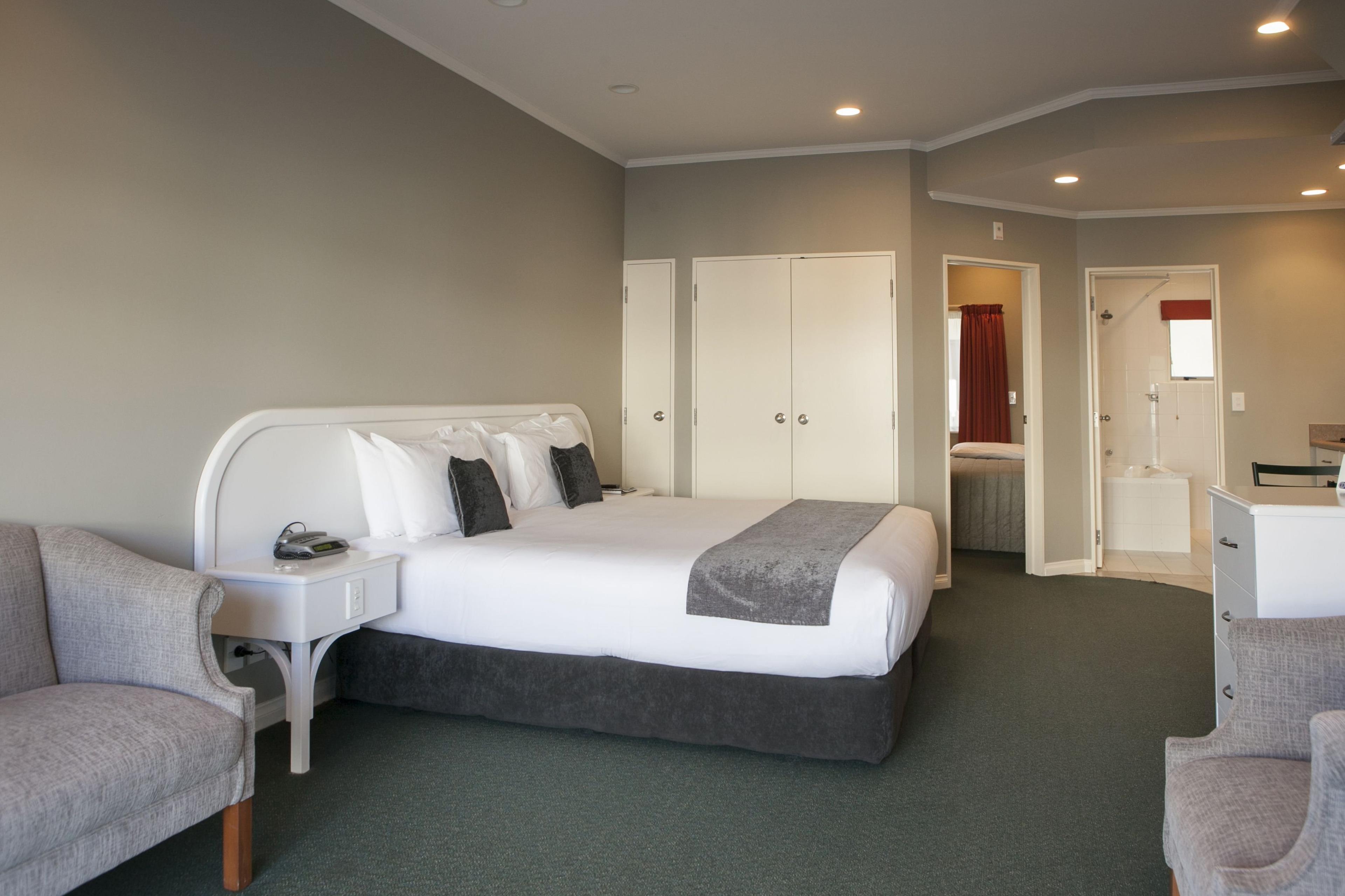 CORNWALL MOTOR LODGE