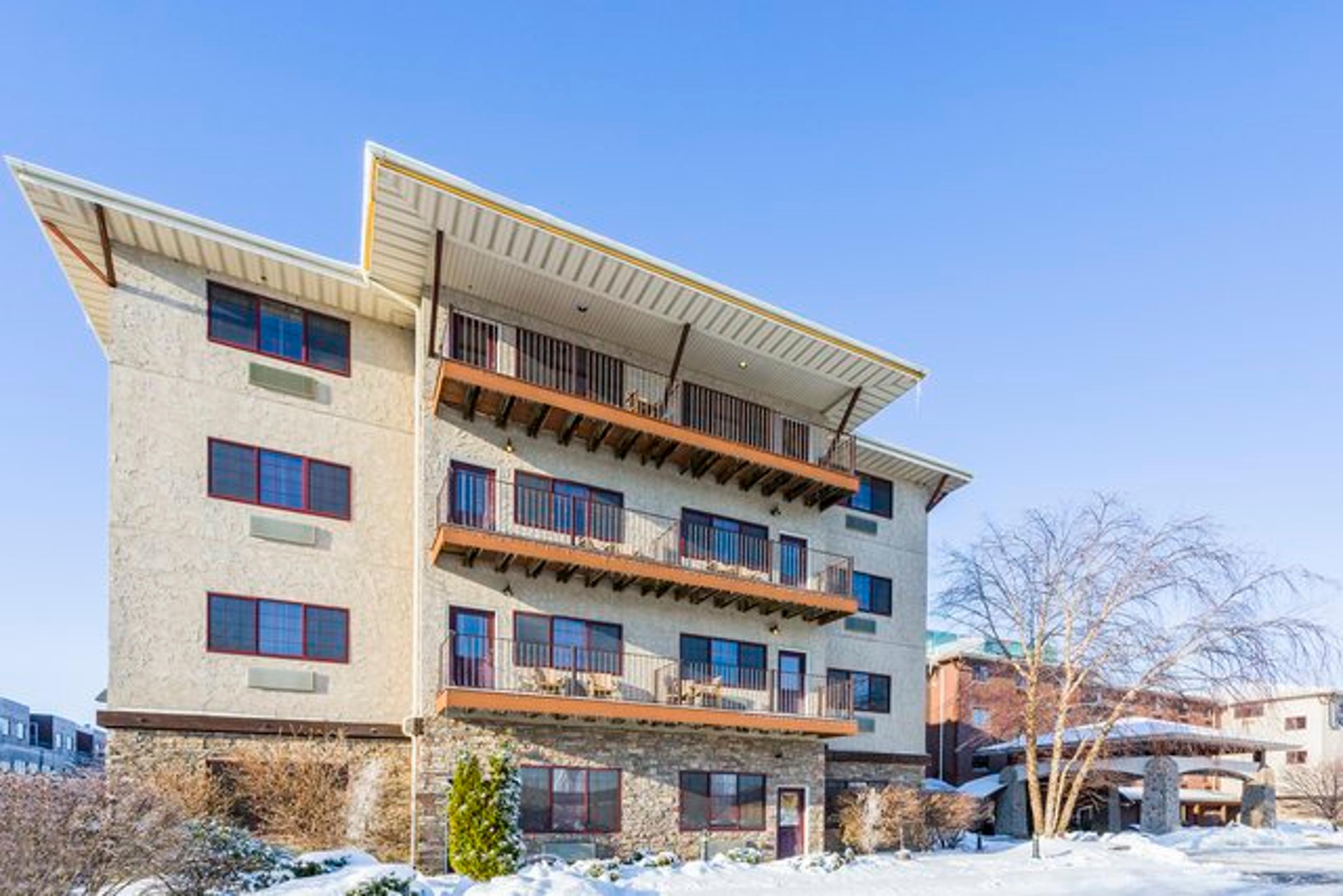 STONEY CREEK HOTEL QUAD CITIES-MOLI
