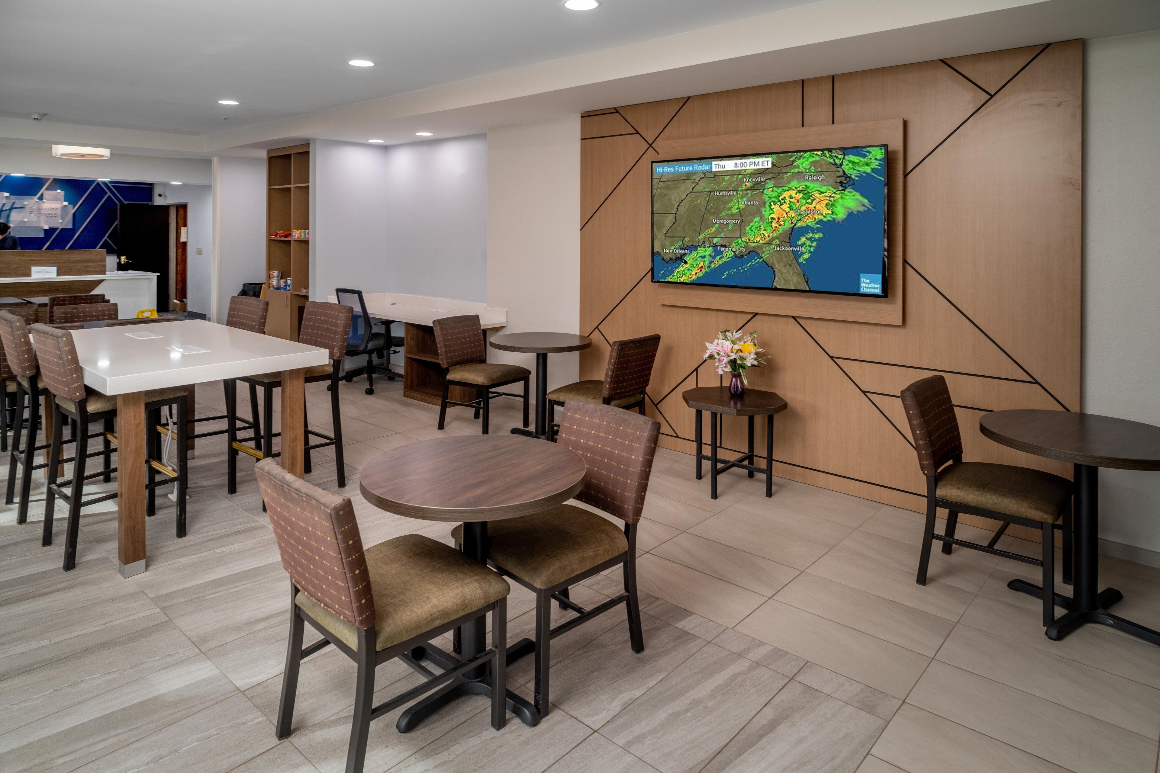 HOLIDAY INN EXPRESS SOUTH BY IHG
