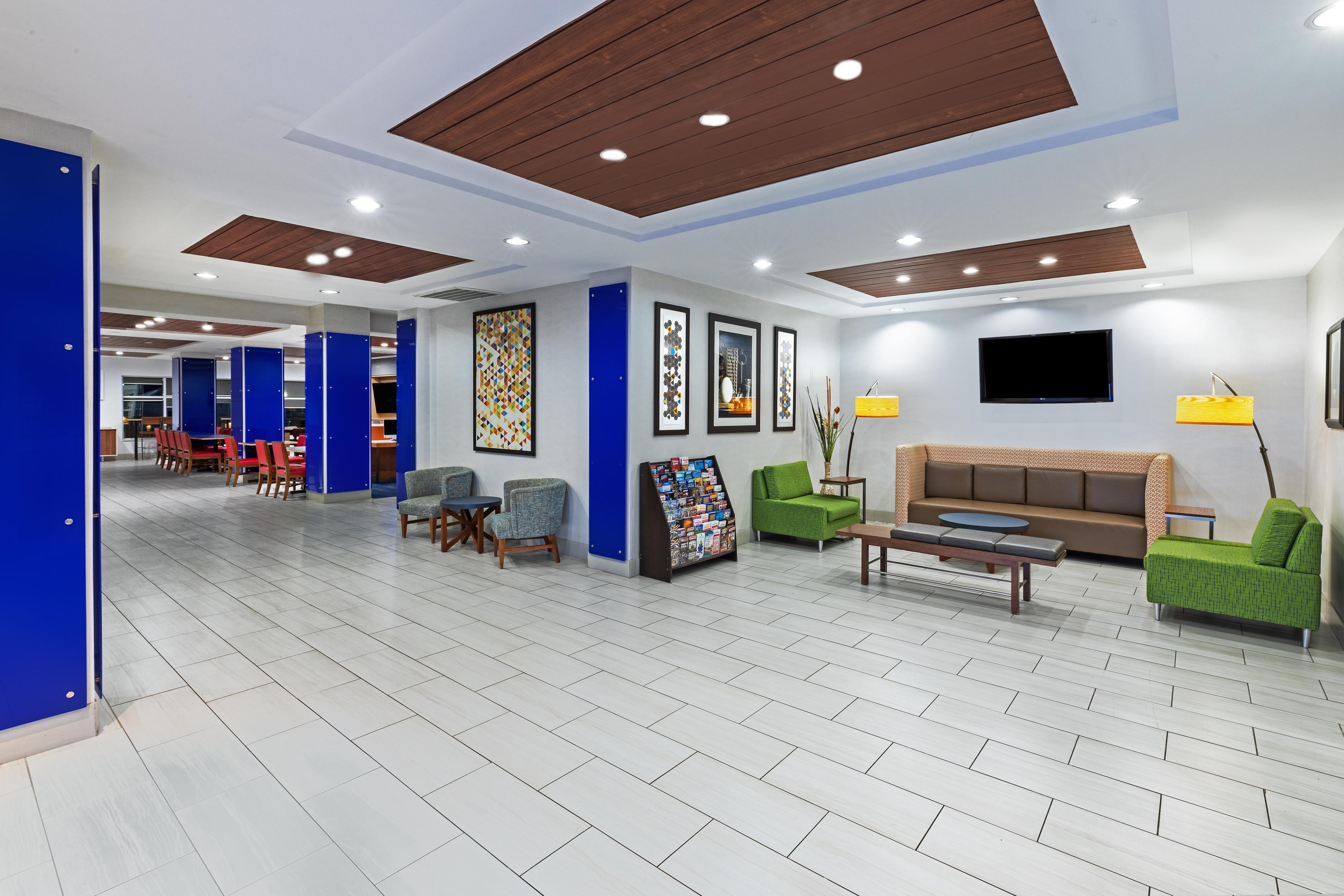 HOLIDAY INN EXP STES SPACE CTR BY I
