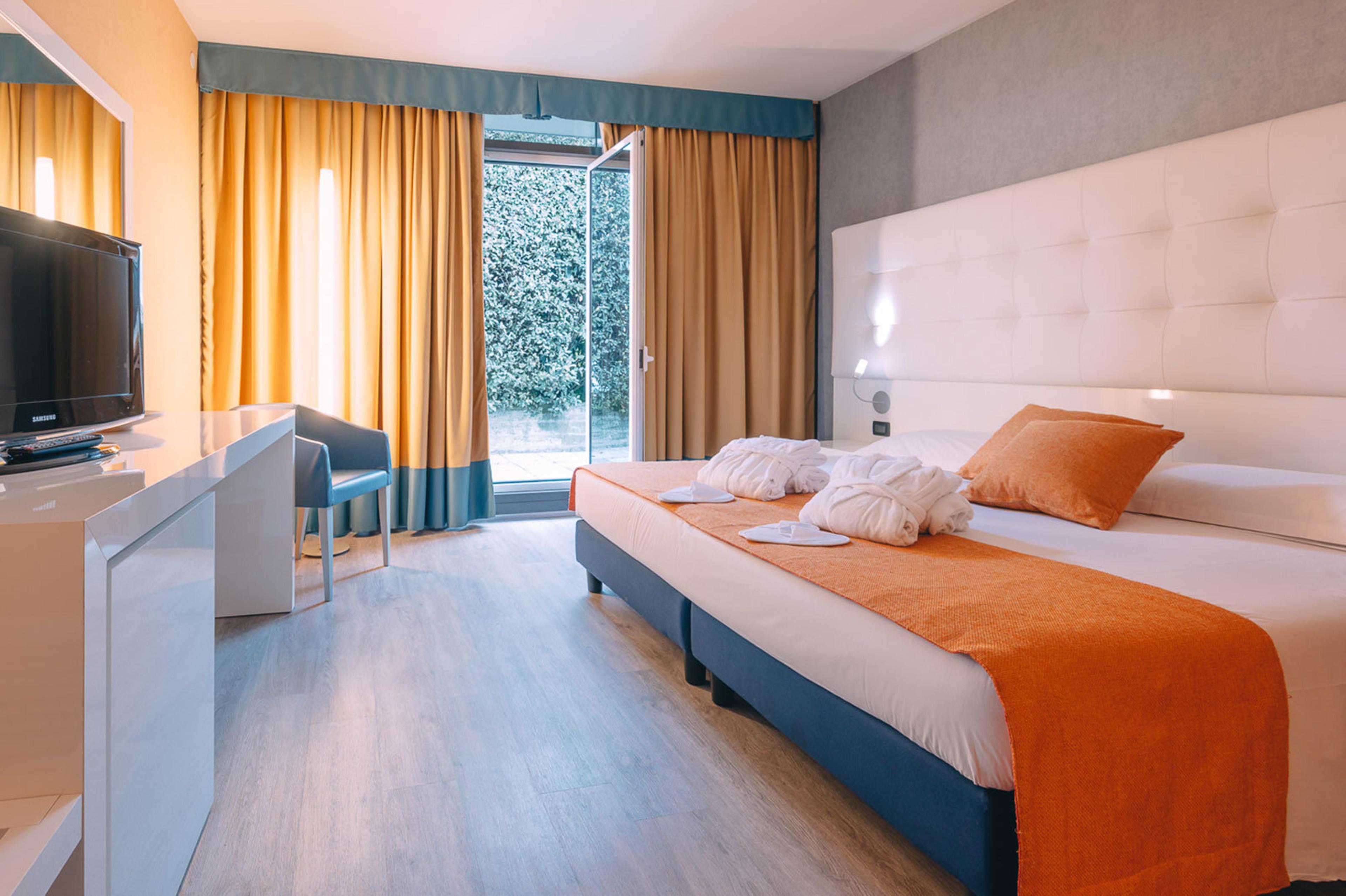VIEST HOTEL