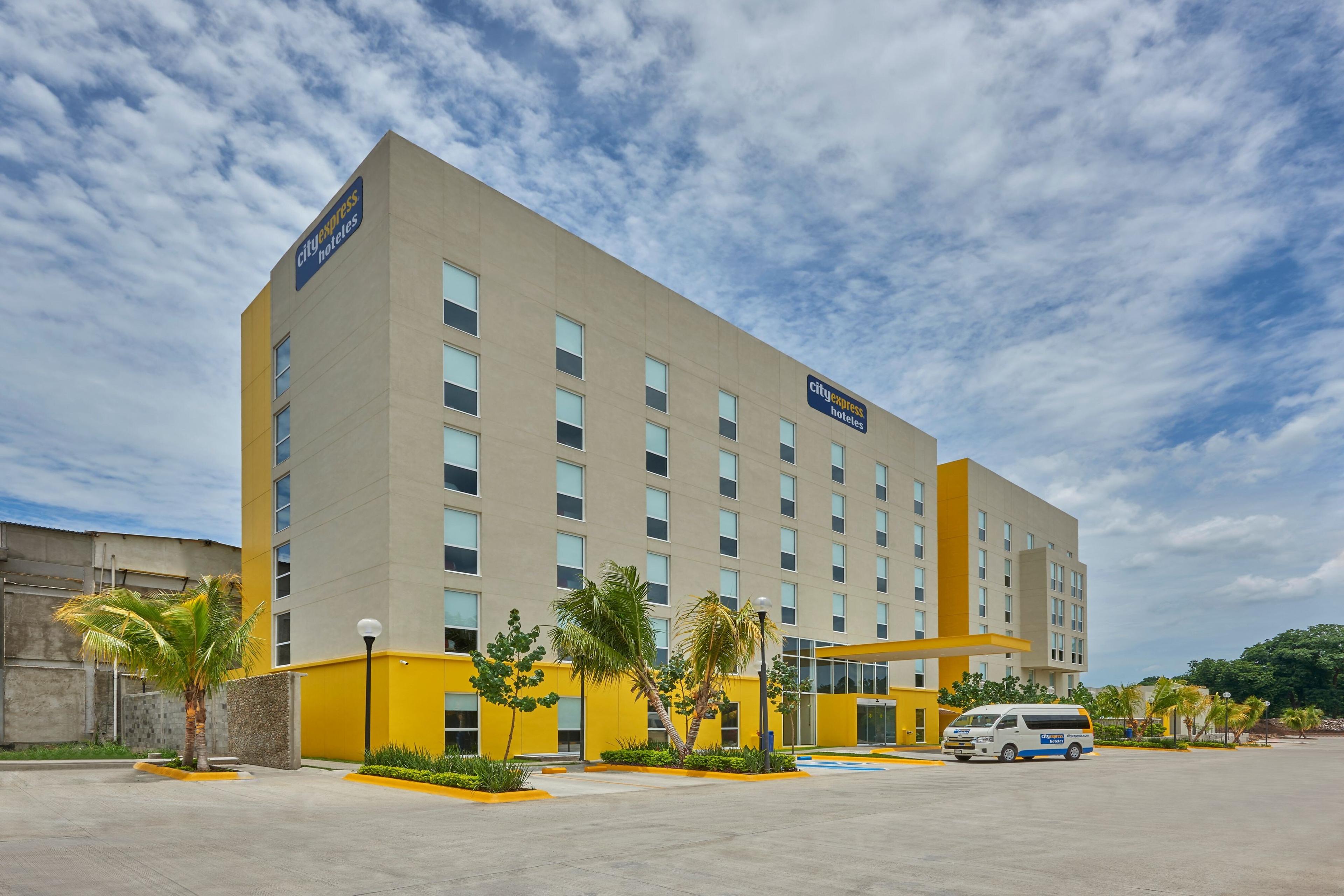 Hotel Photo 1