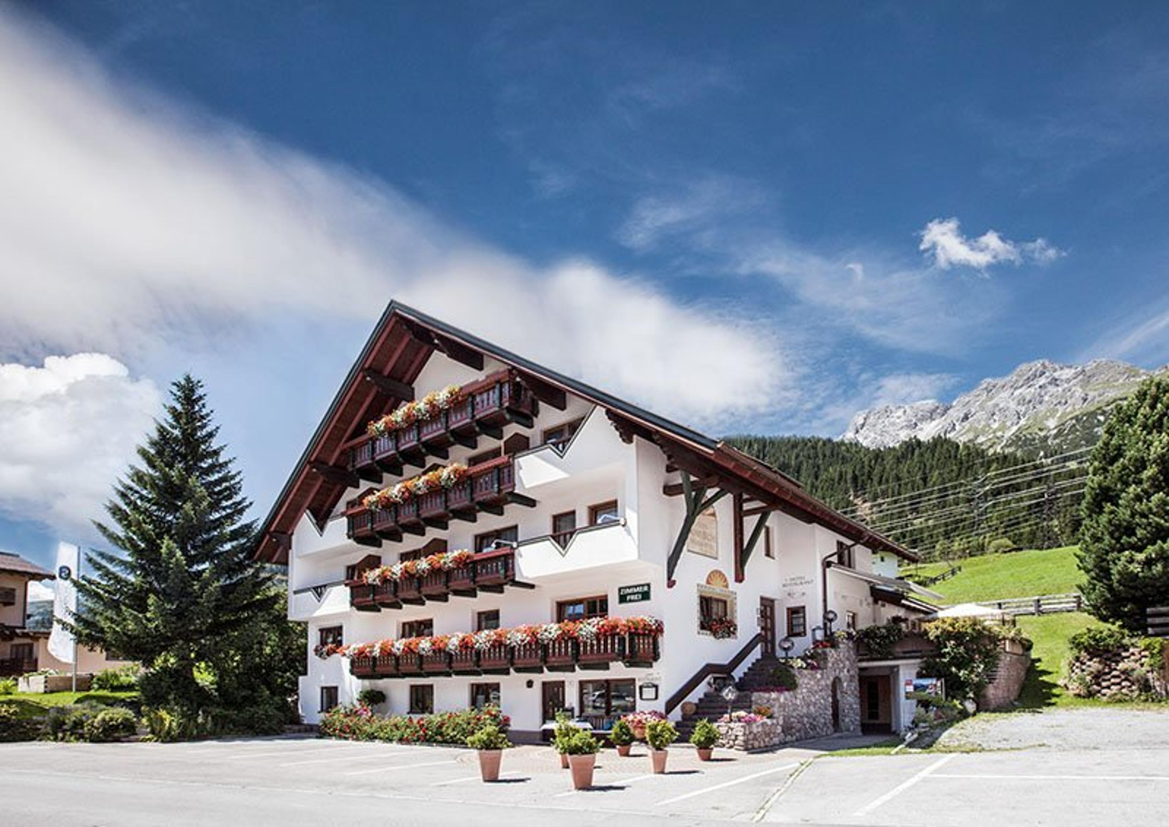 Hotel Photo 5