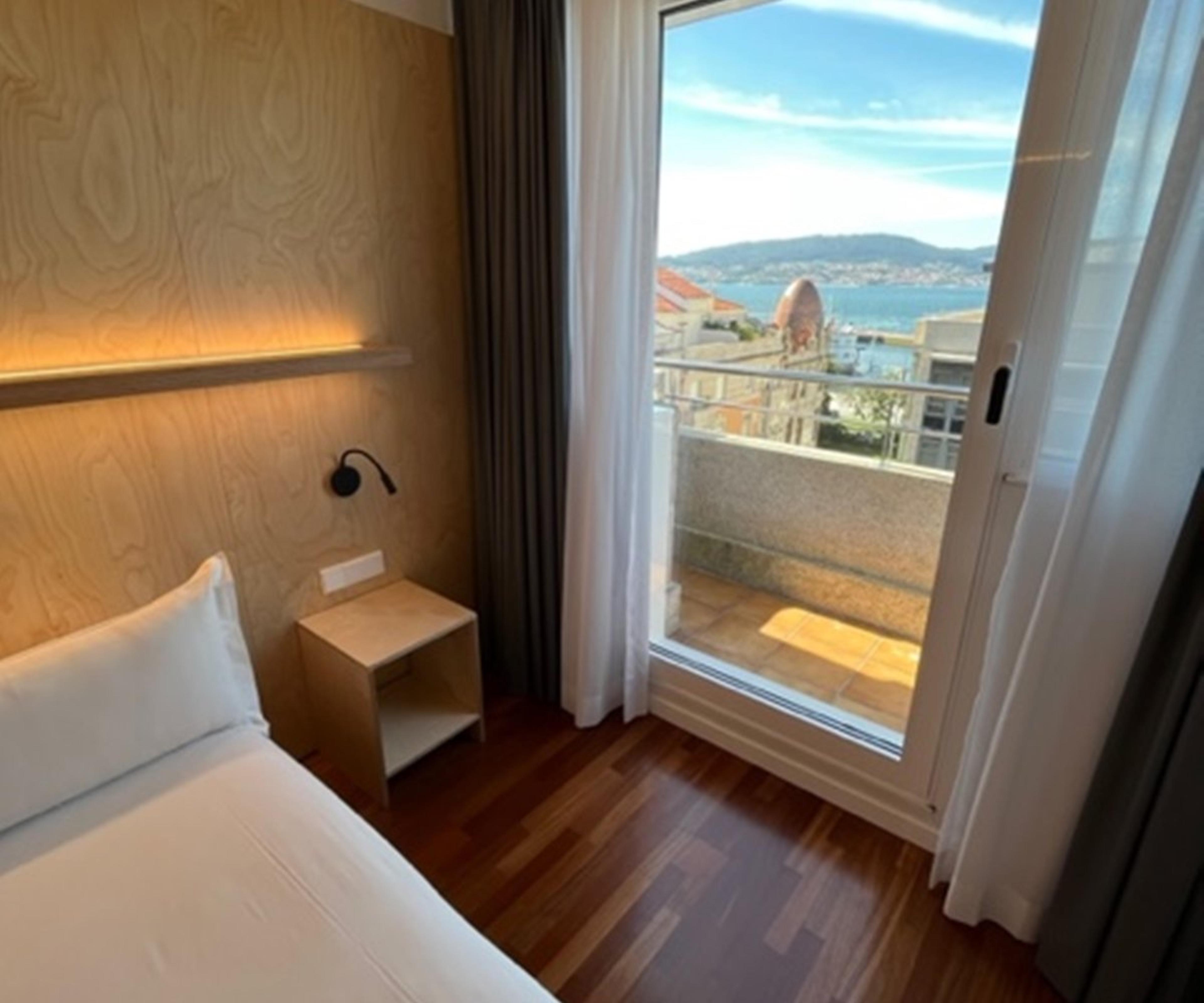 MAROA HOTEL
