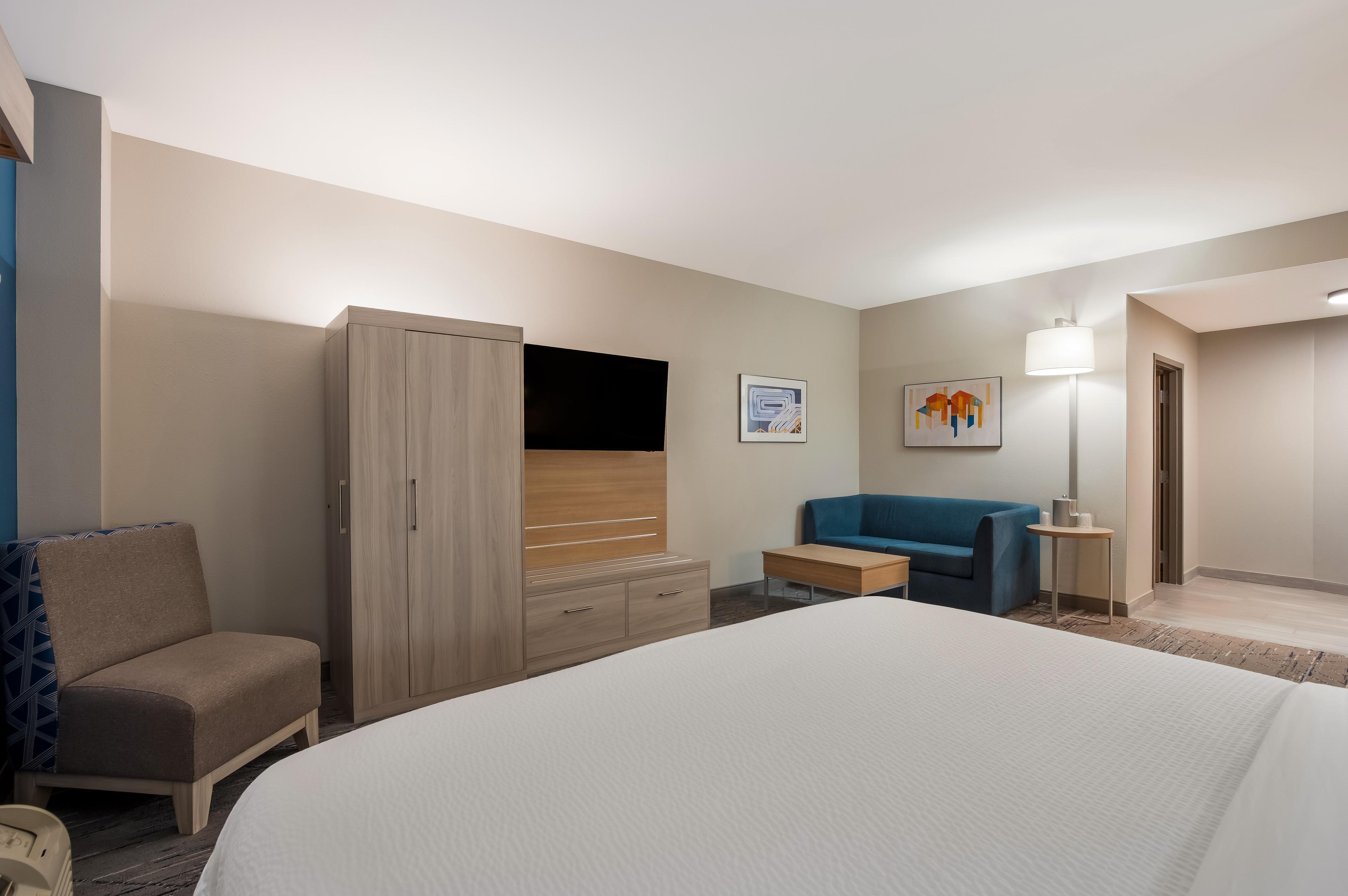 HOLIDAY INN EXP LEXINGTON BY IHG