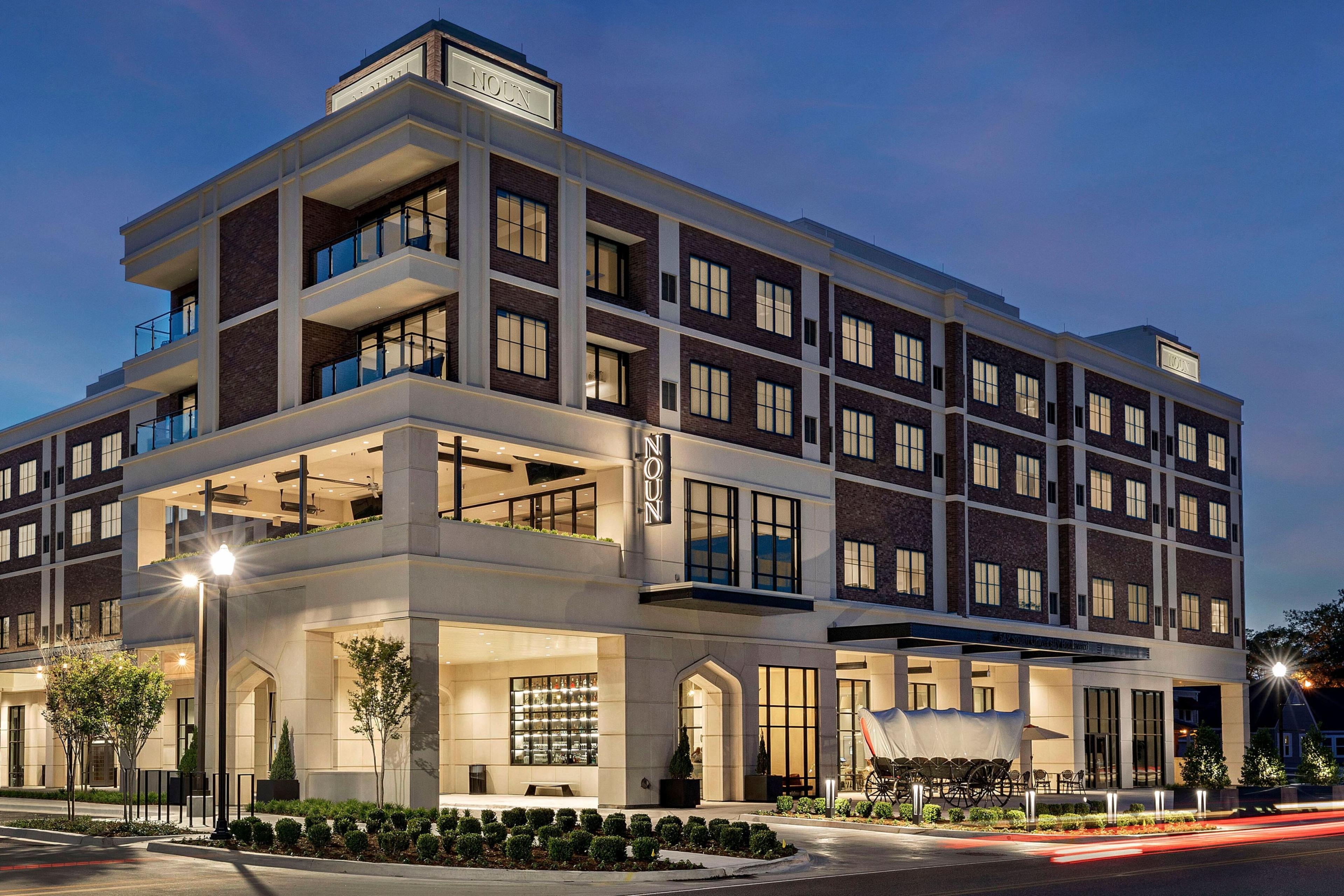 NOUN HOTEL