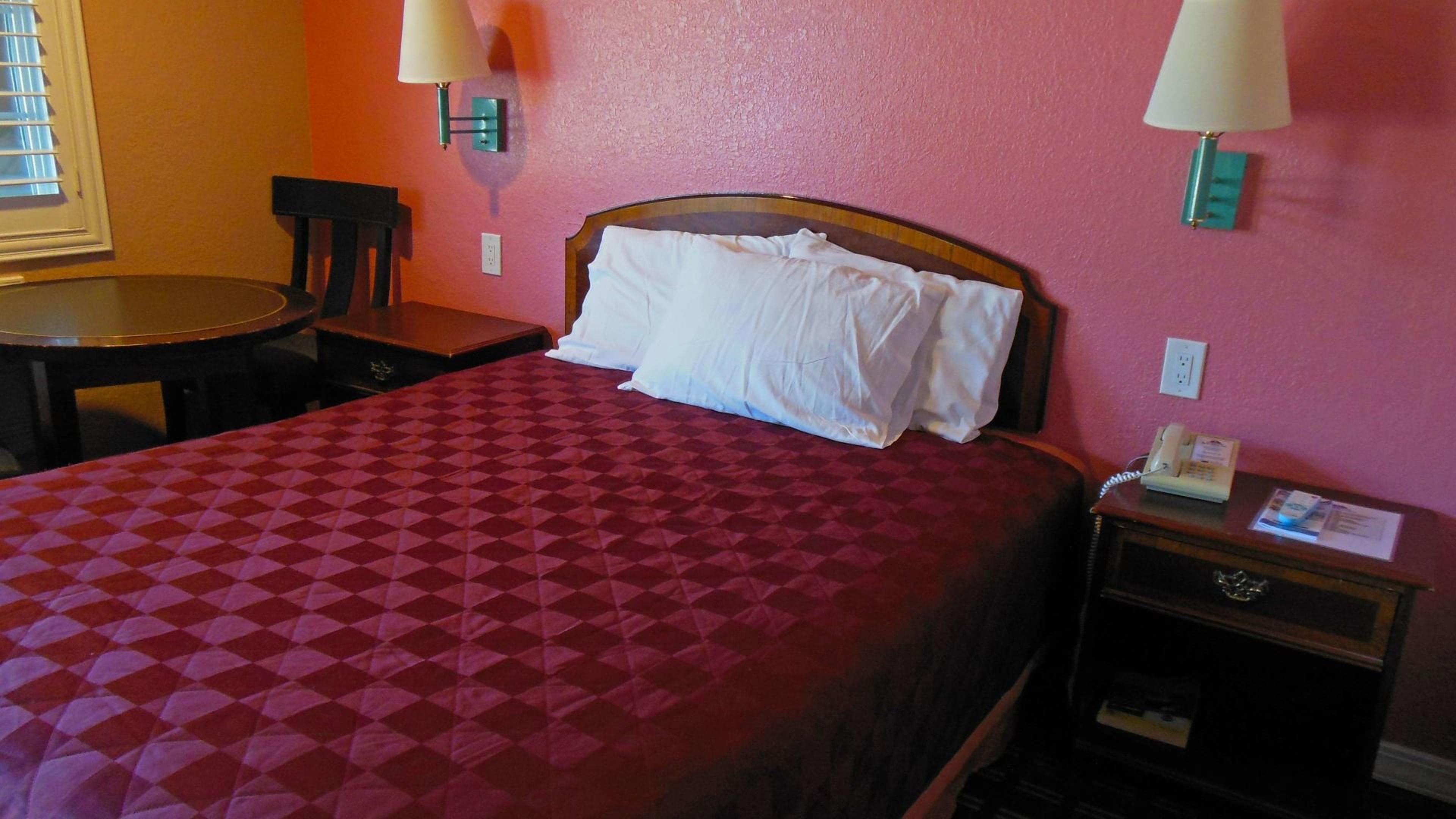Sea Lamp Inn