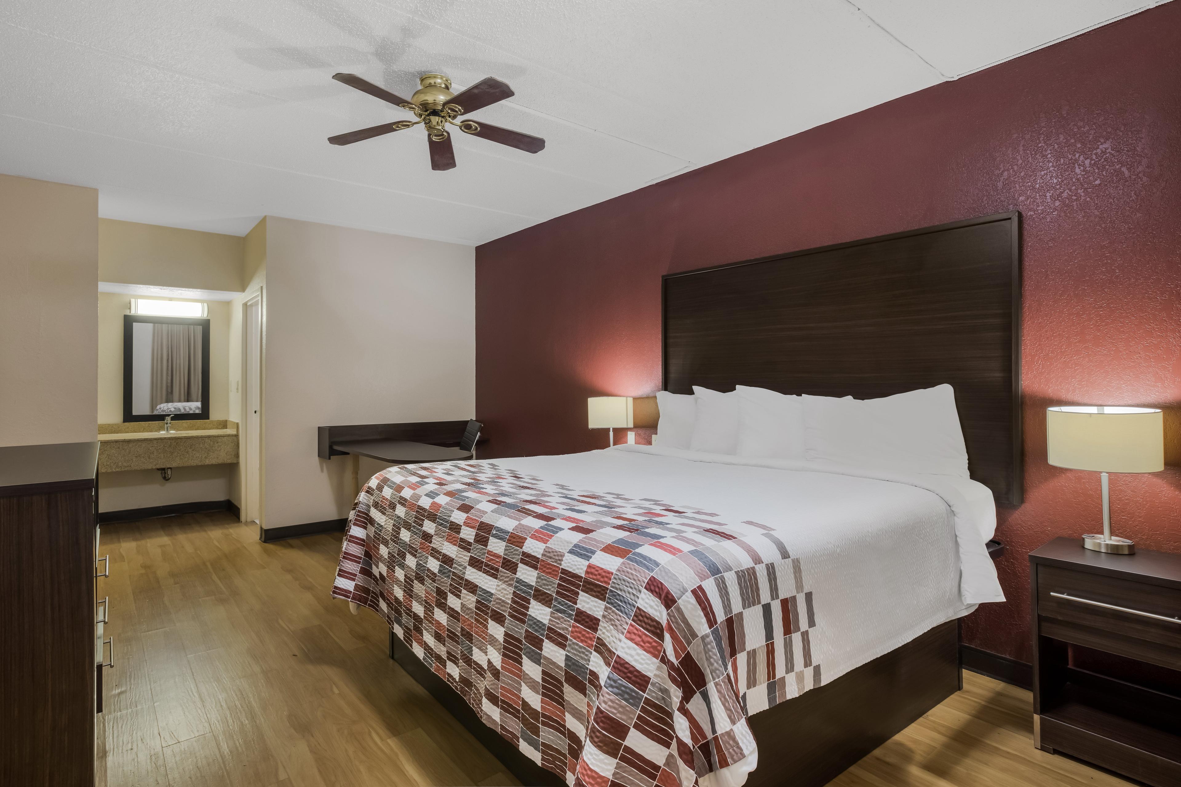 RED ROOF SUITES STATESBORO-UNIVERSI