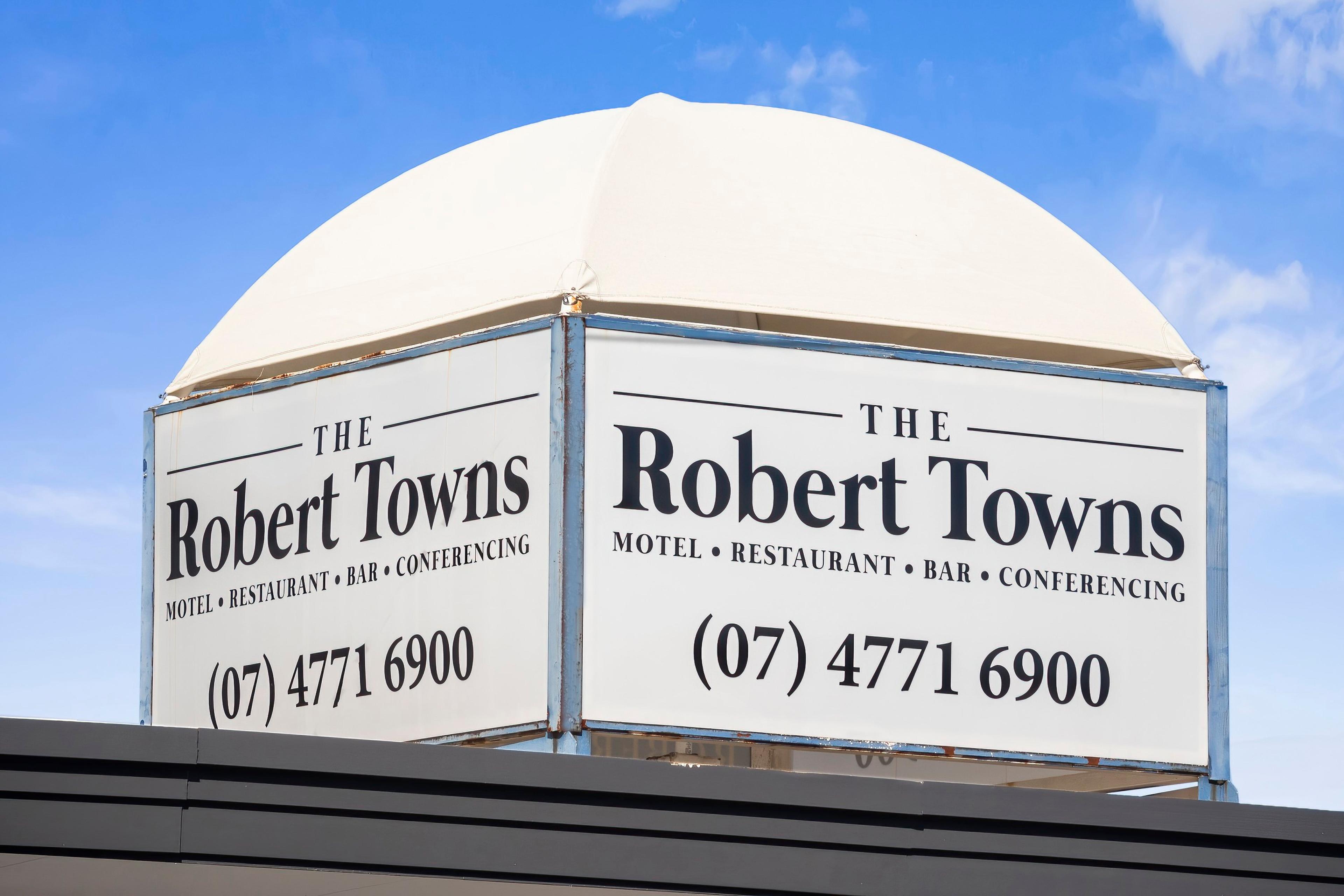 The Robert Towns