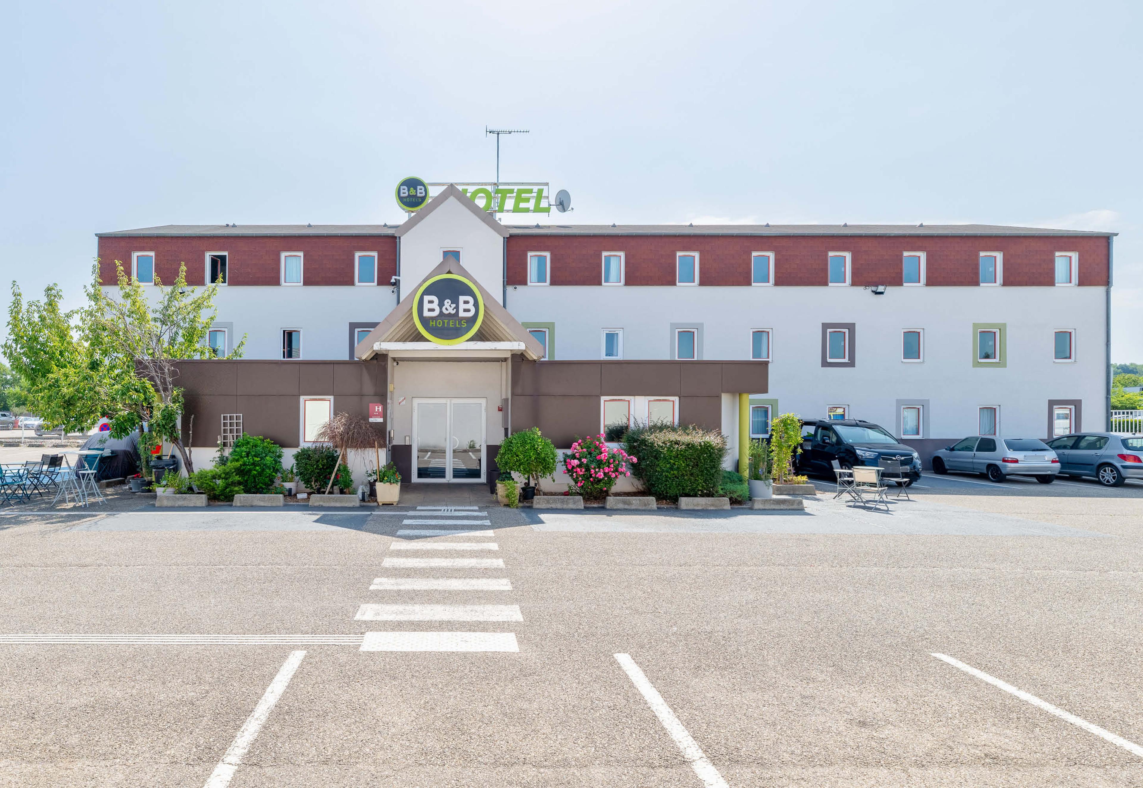 B&B HOTEL LYON SAINT BONNET MI-PLAI