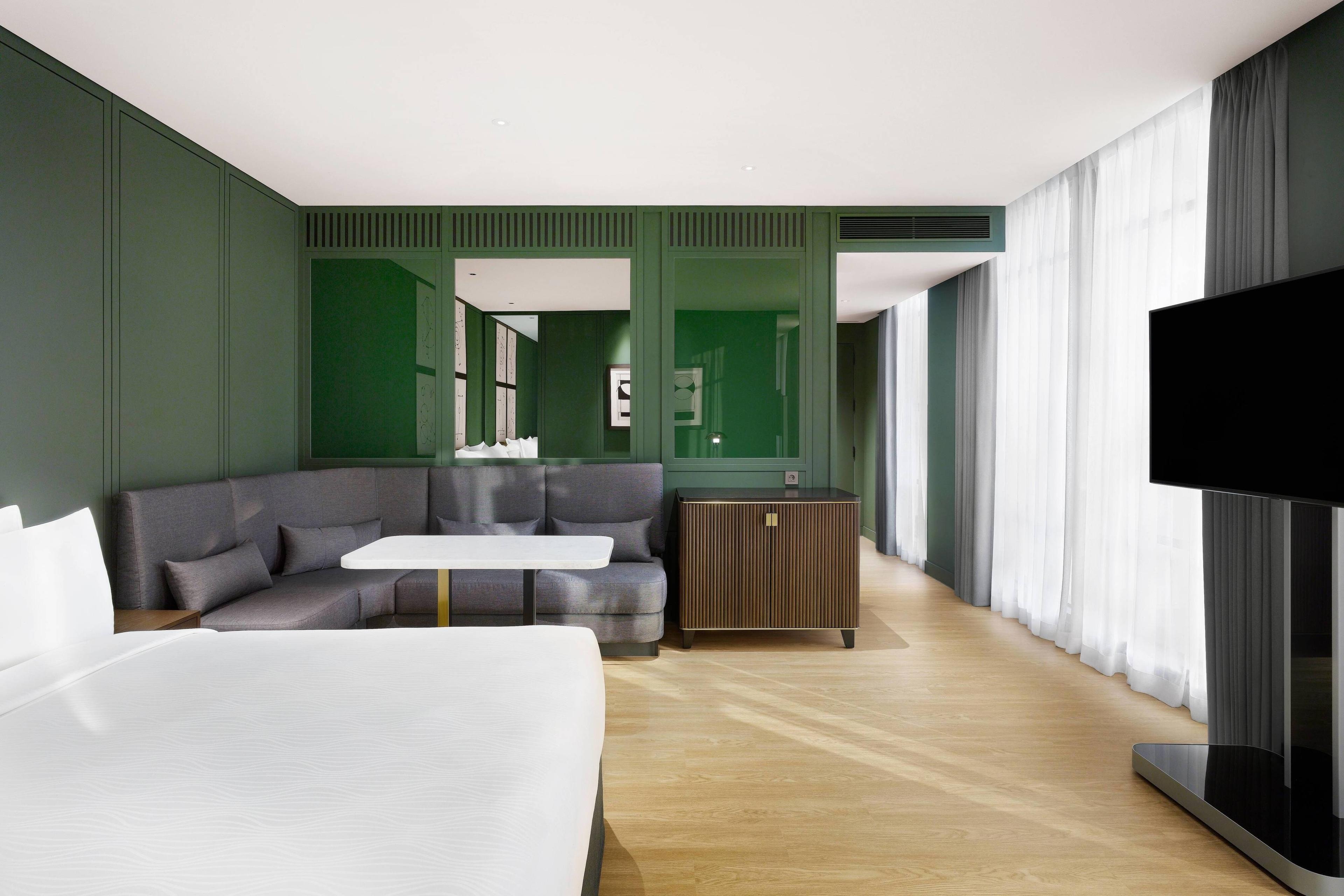 Gravity Seoul Pangyo, Autograph Collection