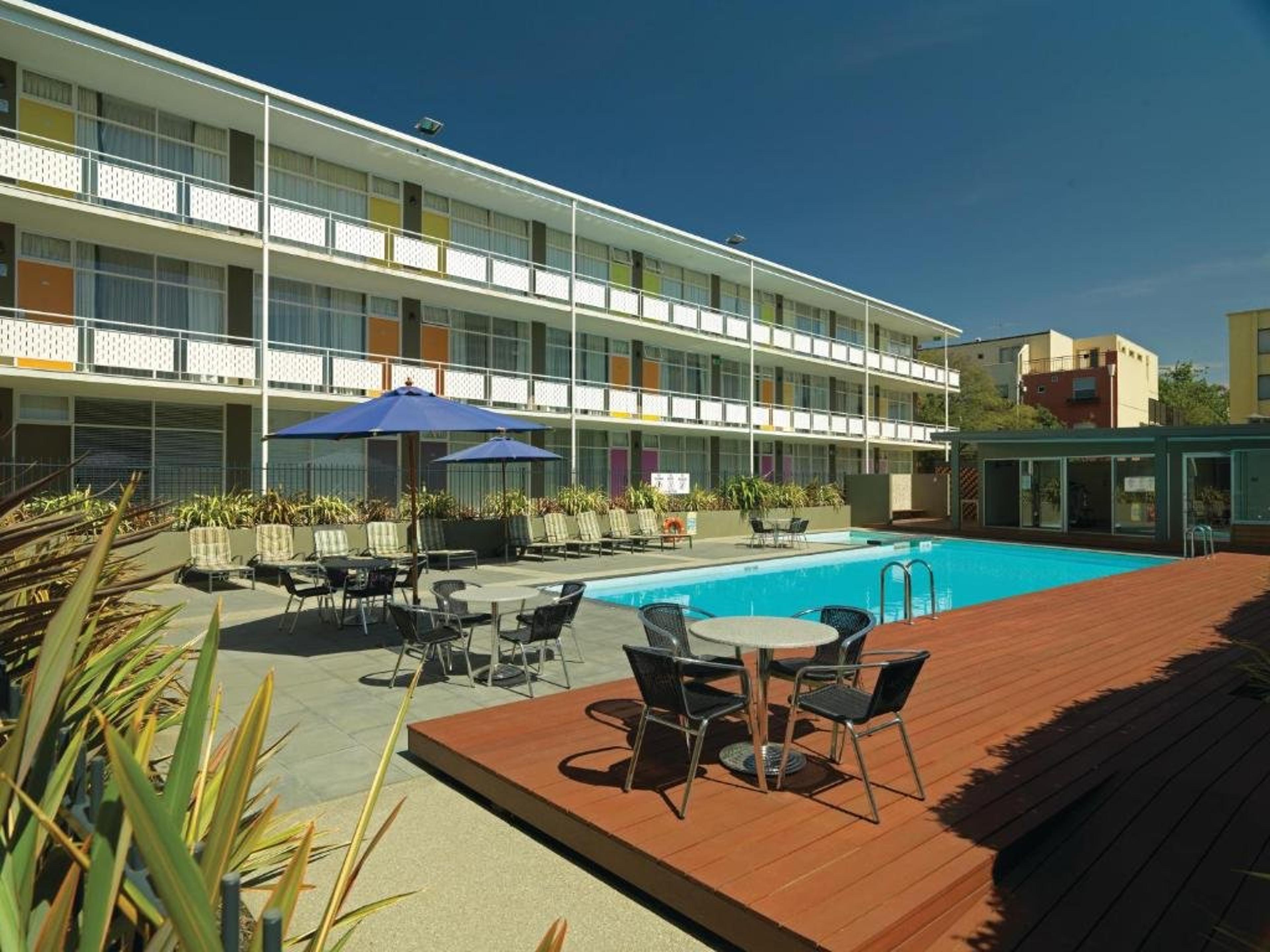 PARKMORE HOTEL