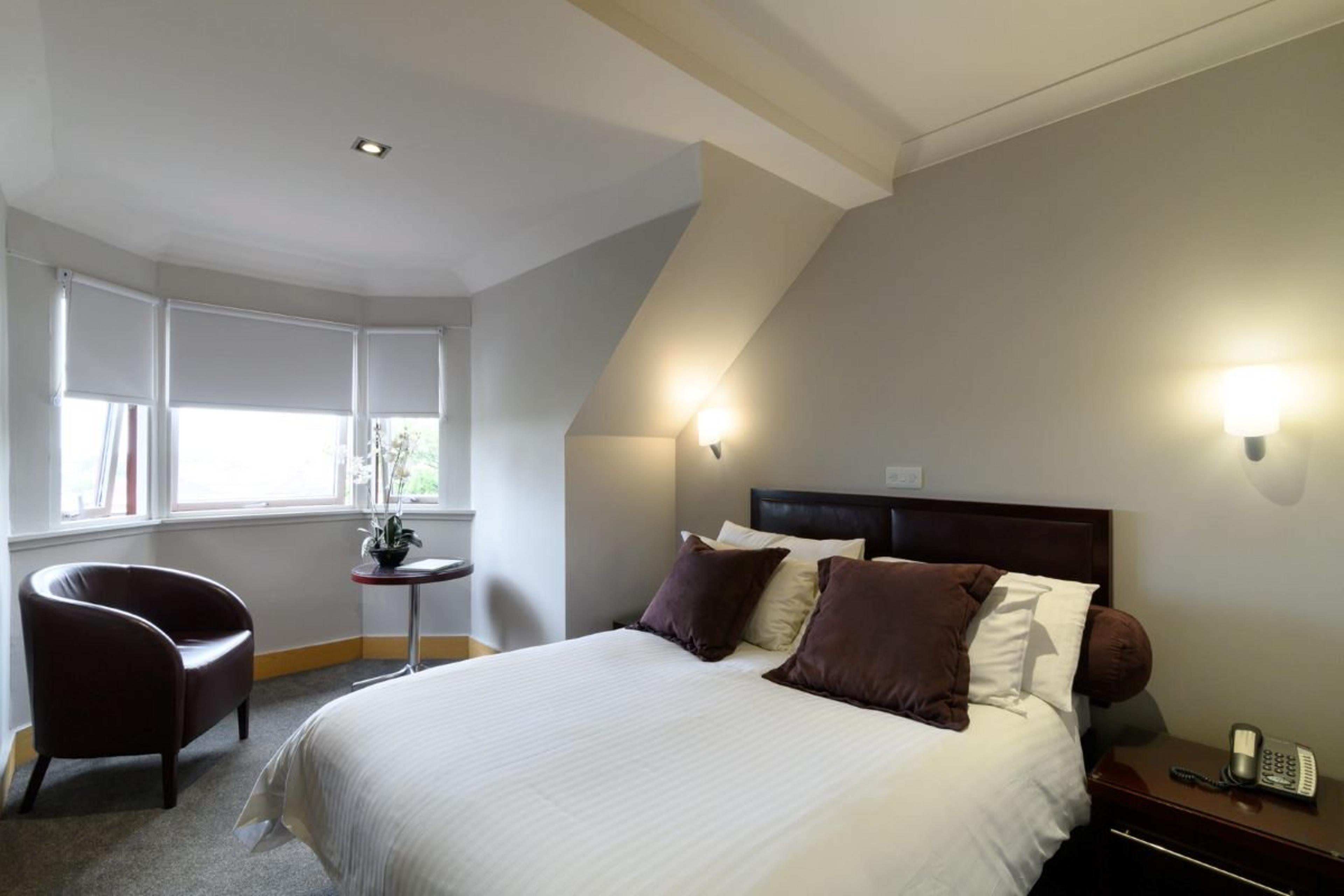 GLYNHILL HOTEL