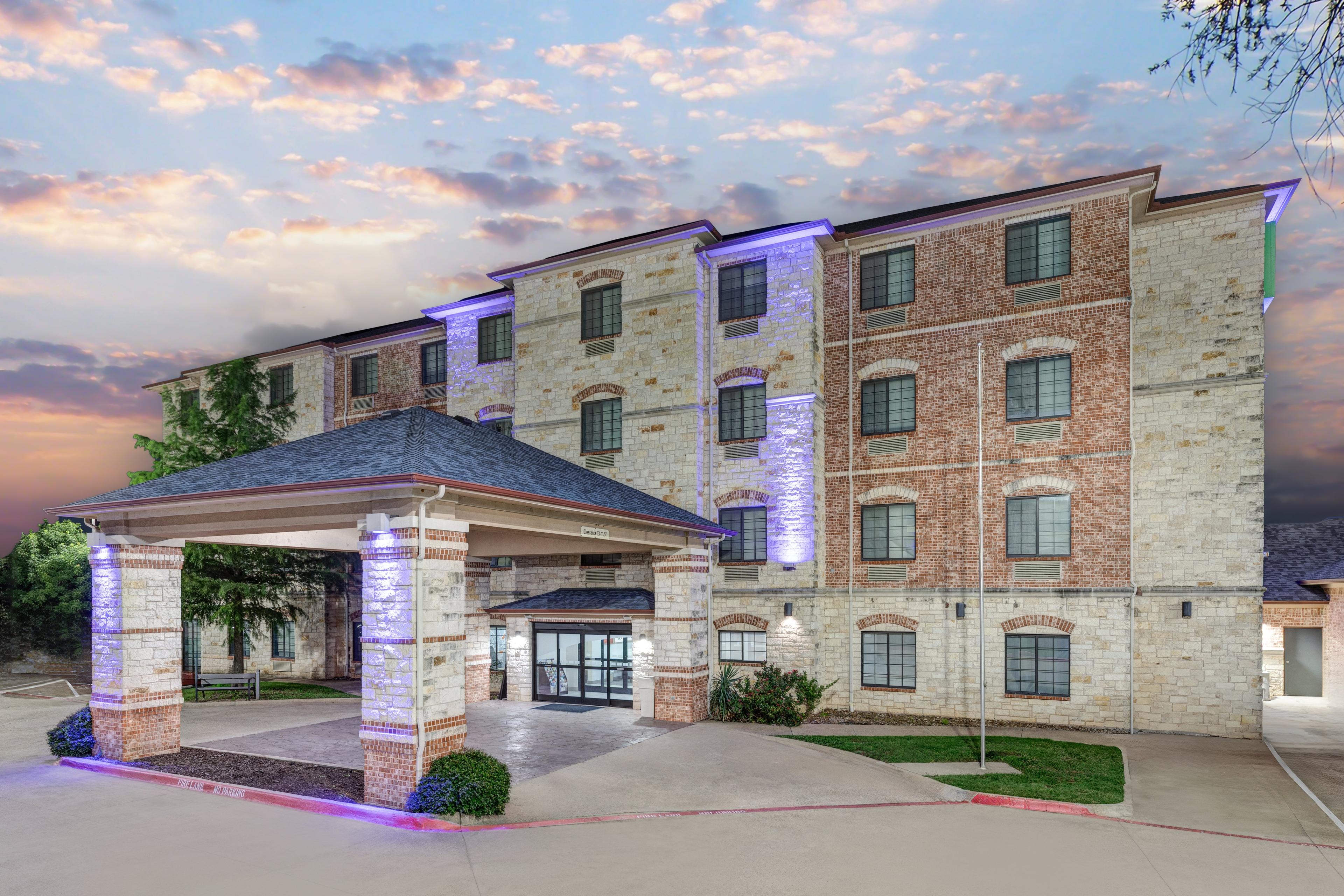 HOLIDAY INN EXP STES GRANBURY BY IH