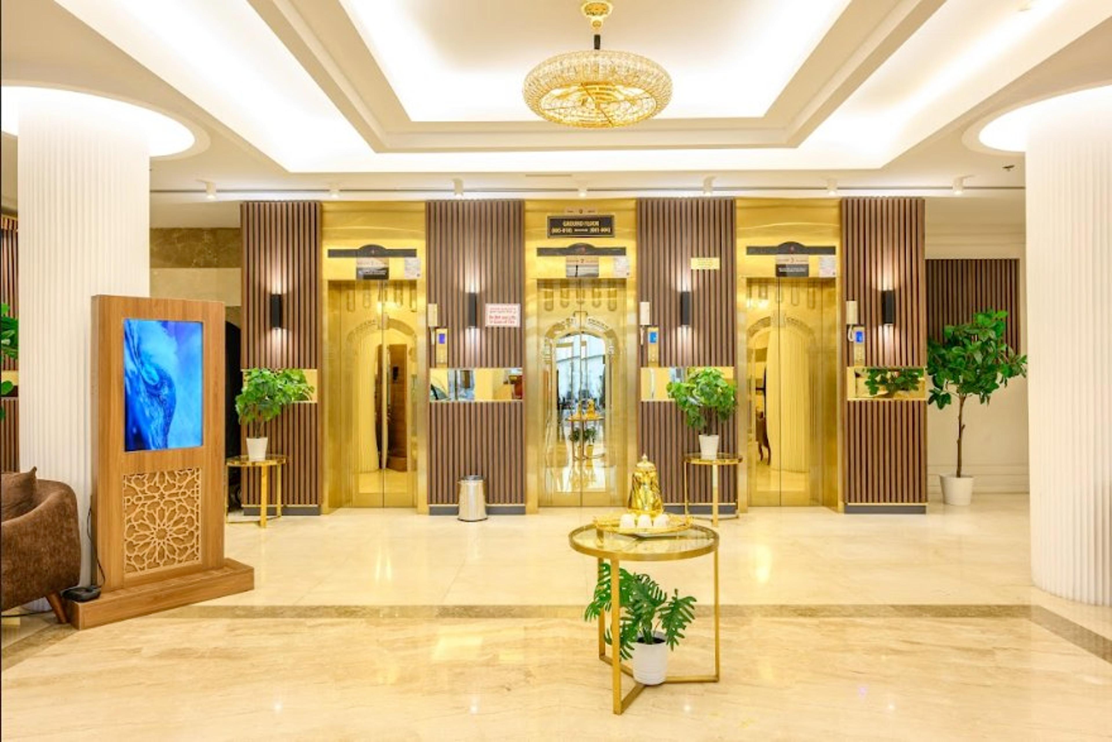 Abraj Inn Royal Hotel