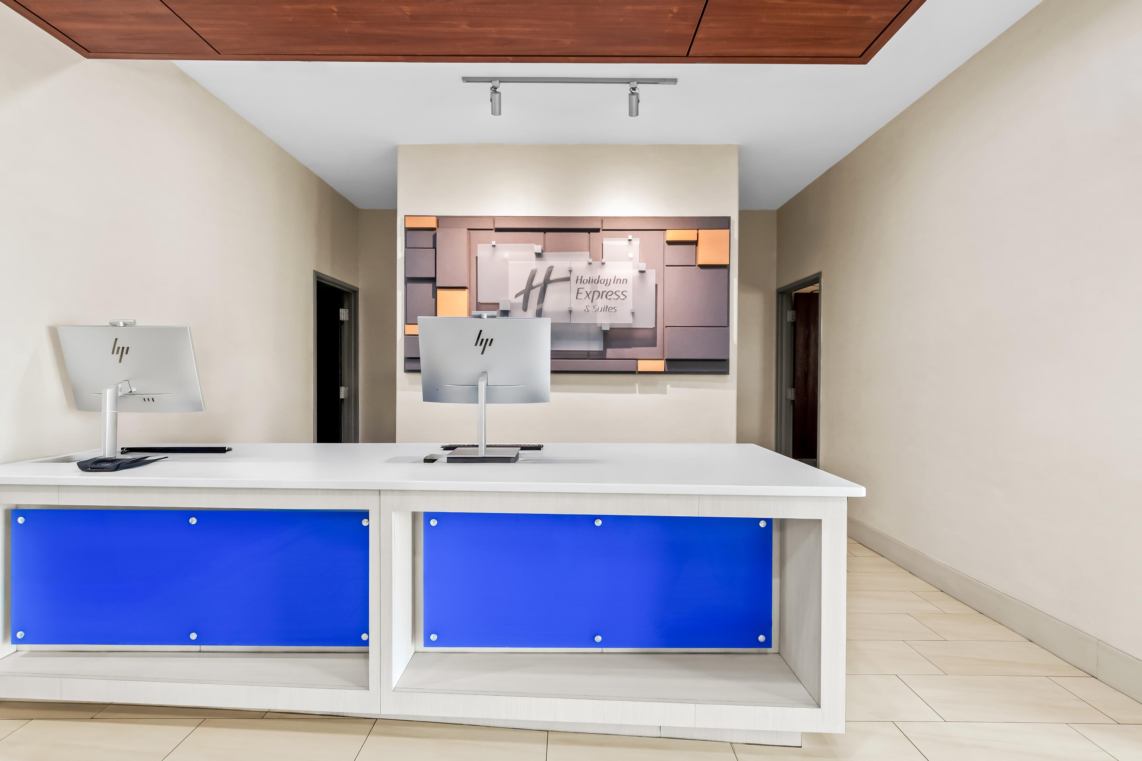 HOLIDAY INN EXP STES PAULS VAL BY I