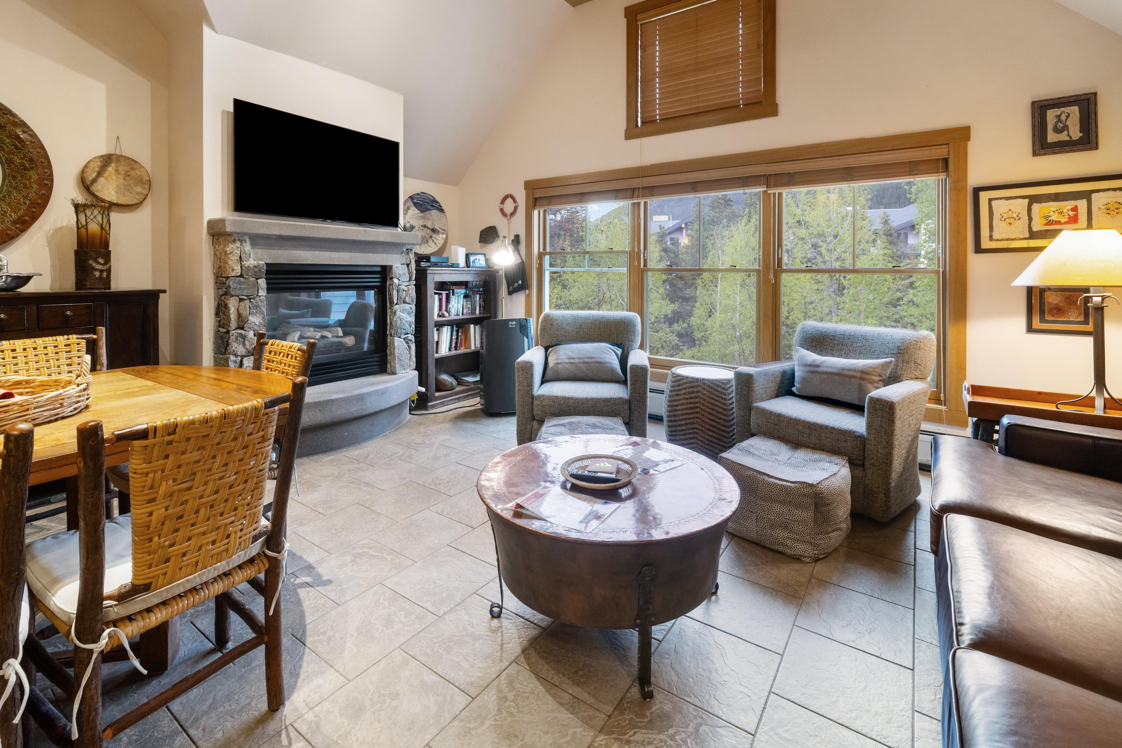 JACKPINE   BLACK BEAR CONDOS