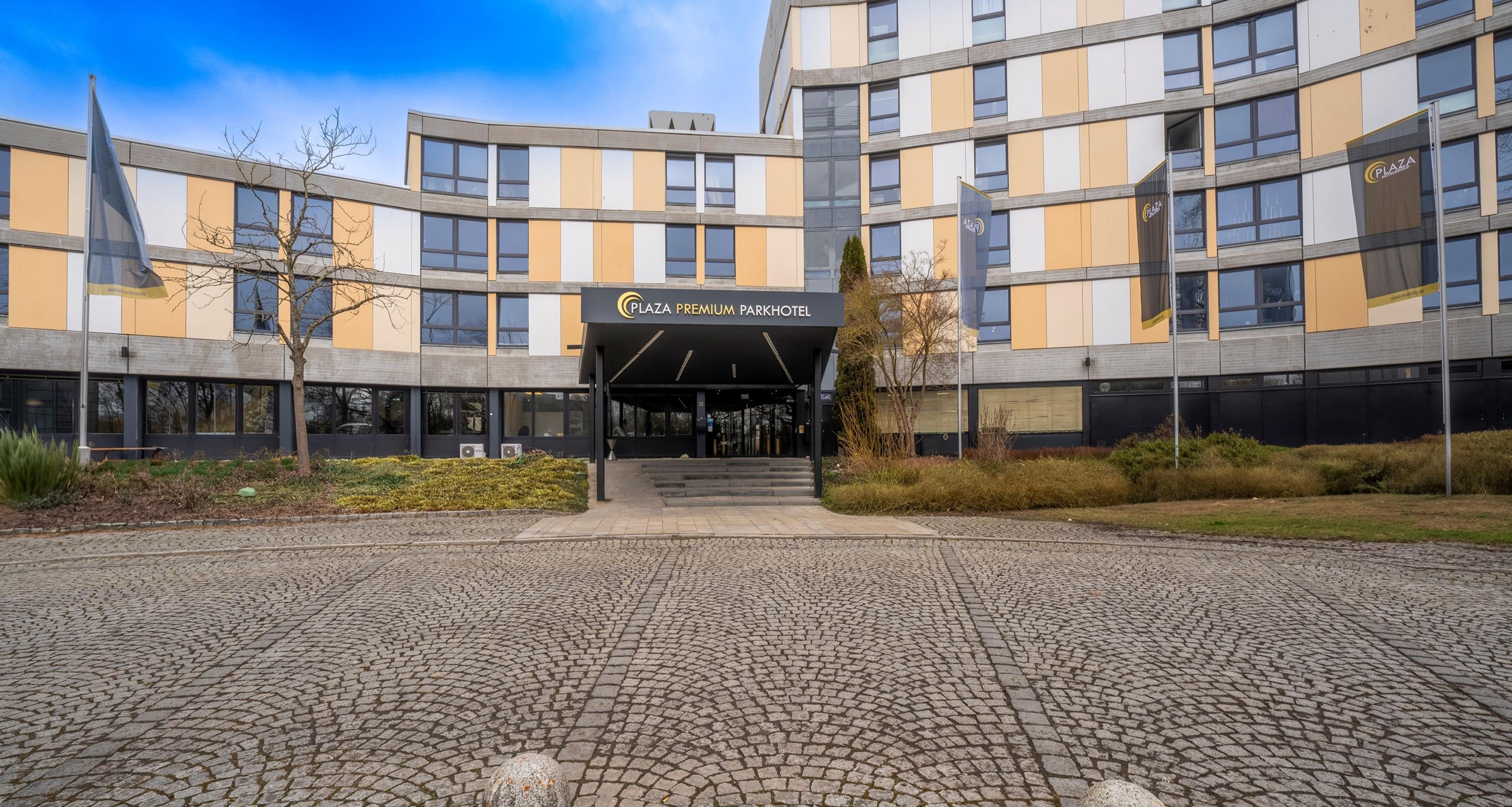 PLAZA PREMIUM PARKHOTEL NEU ULM