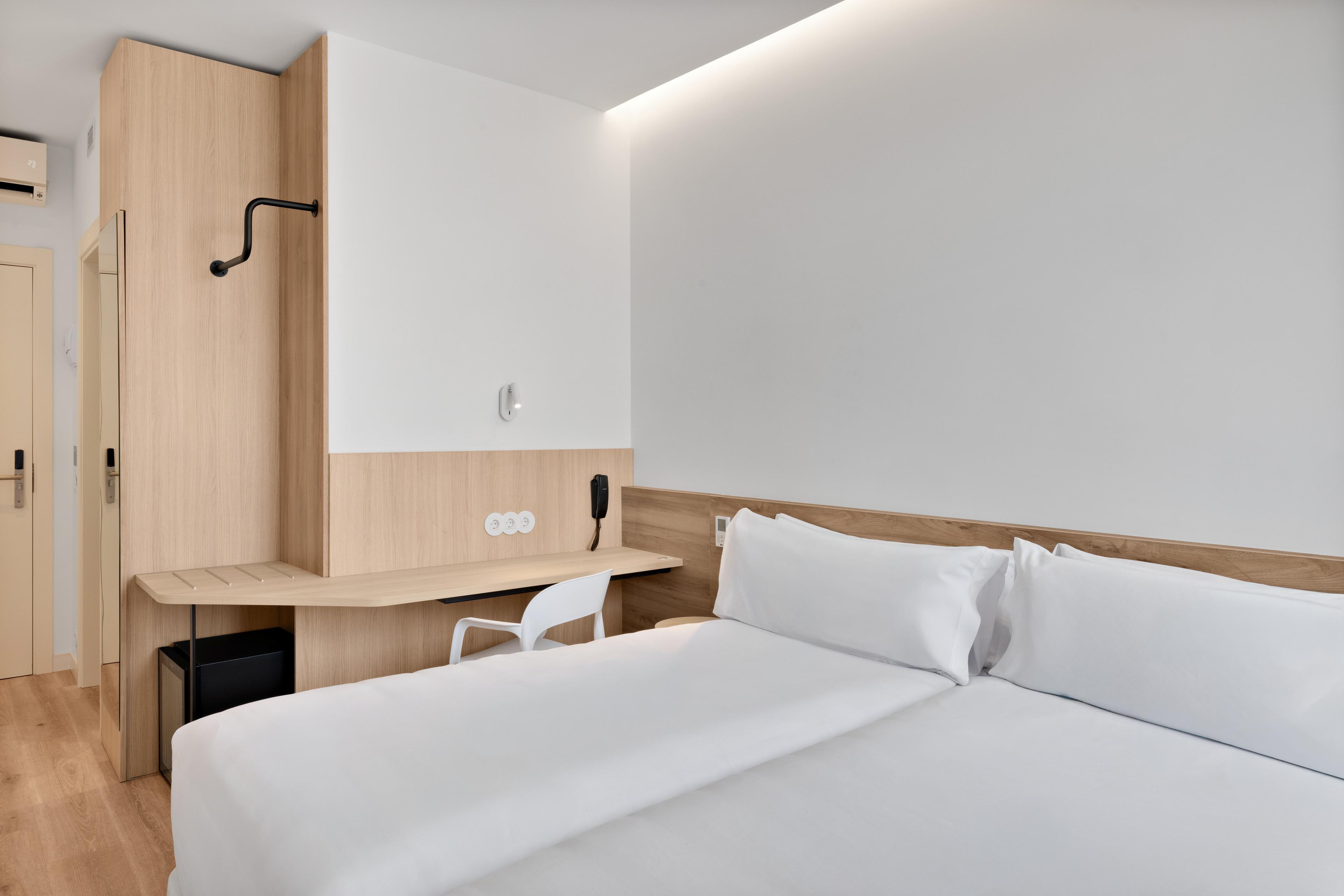B&B HOTEL ALICANTE AEROPUERTO