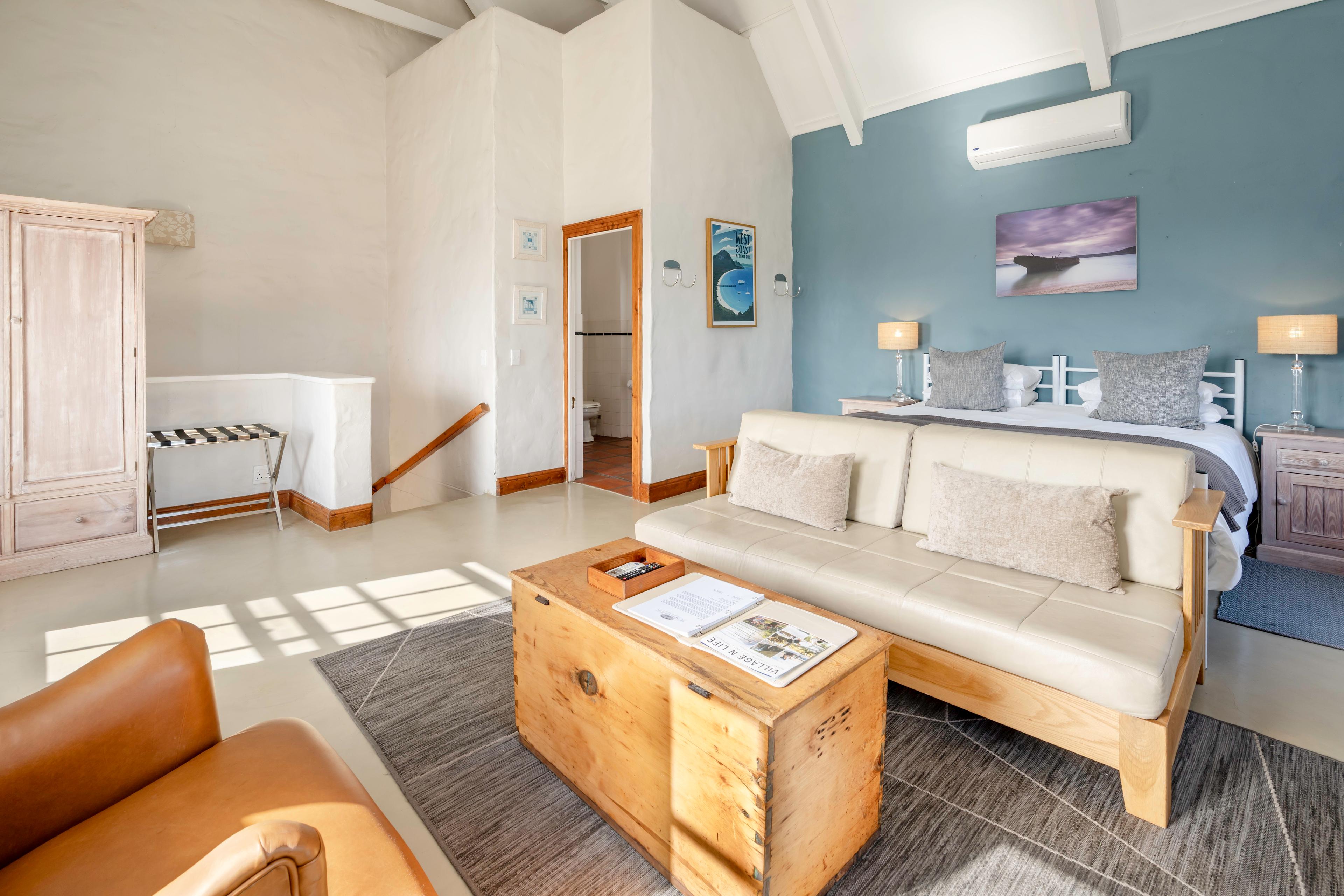 THE FARMHOUSE HOTEL