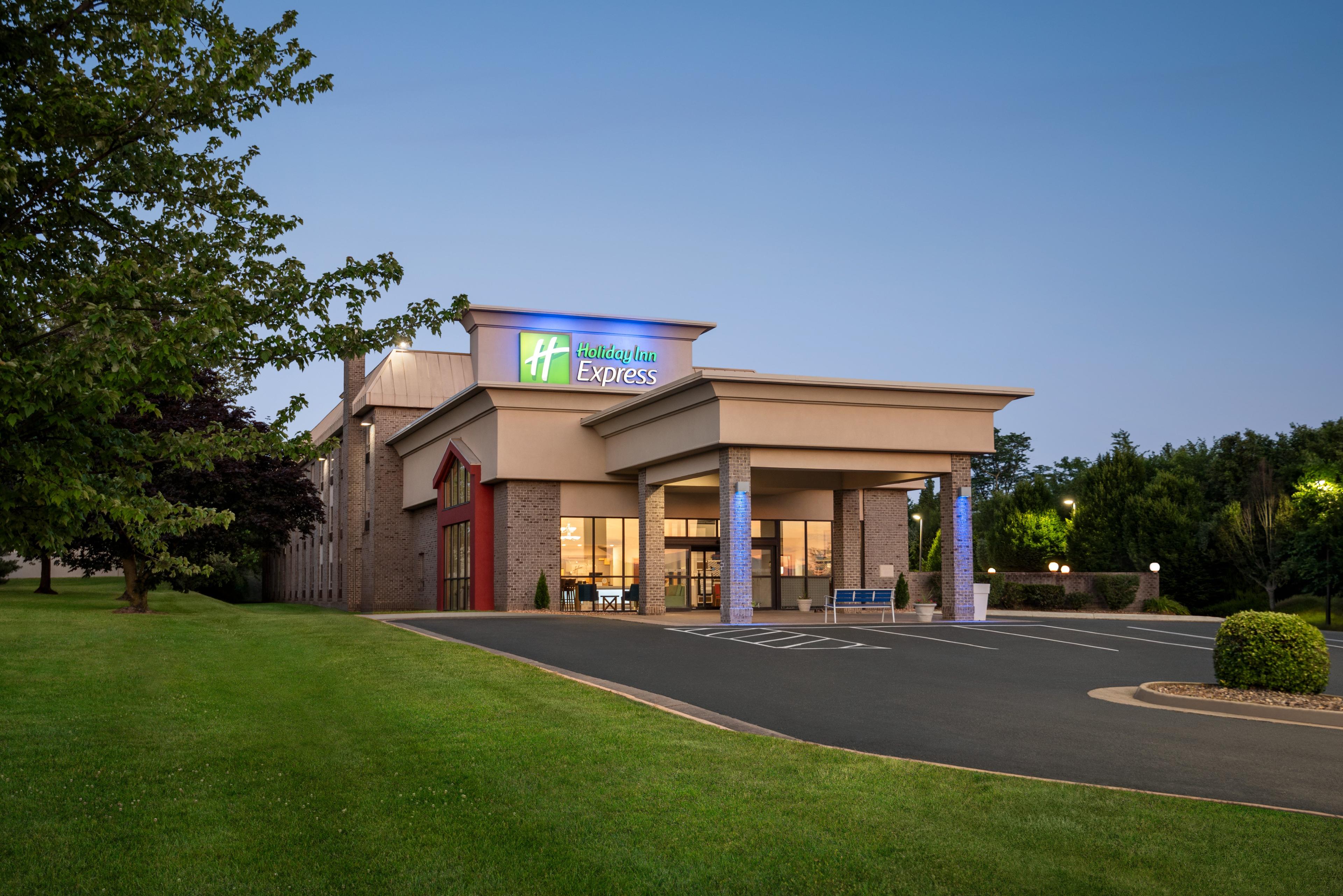 Holiday Inn Express Winchester South Stephens City by IHG