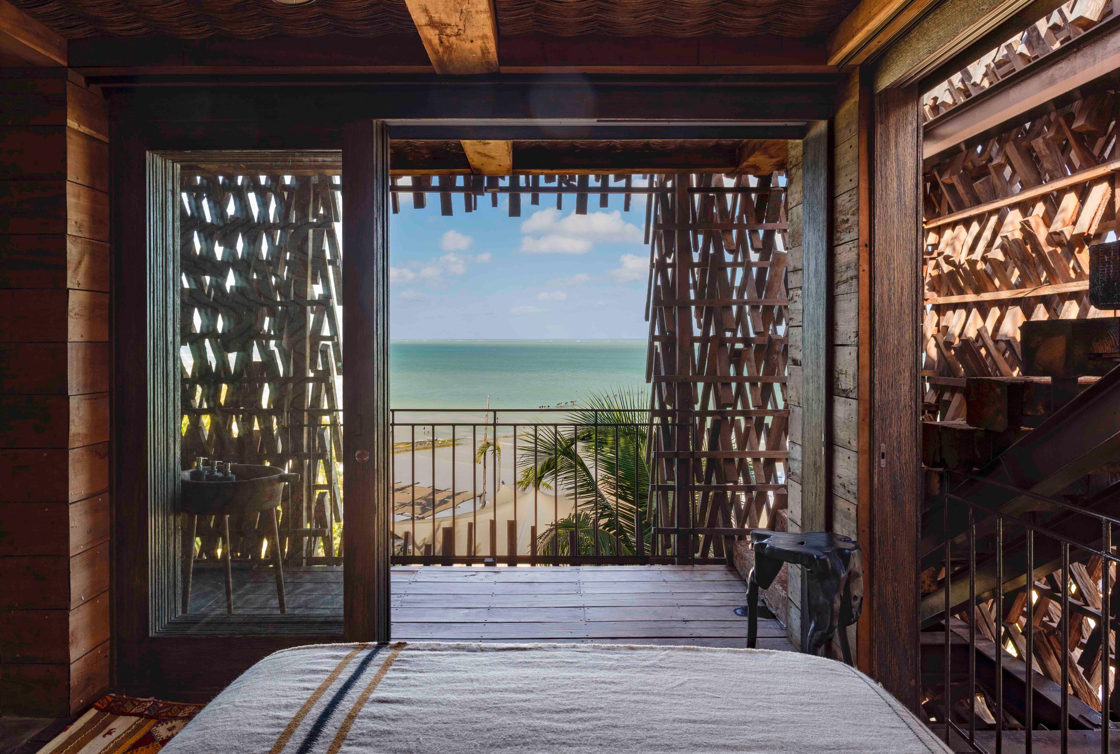NOMADE HOLBOX