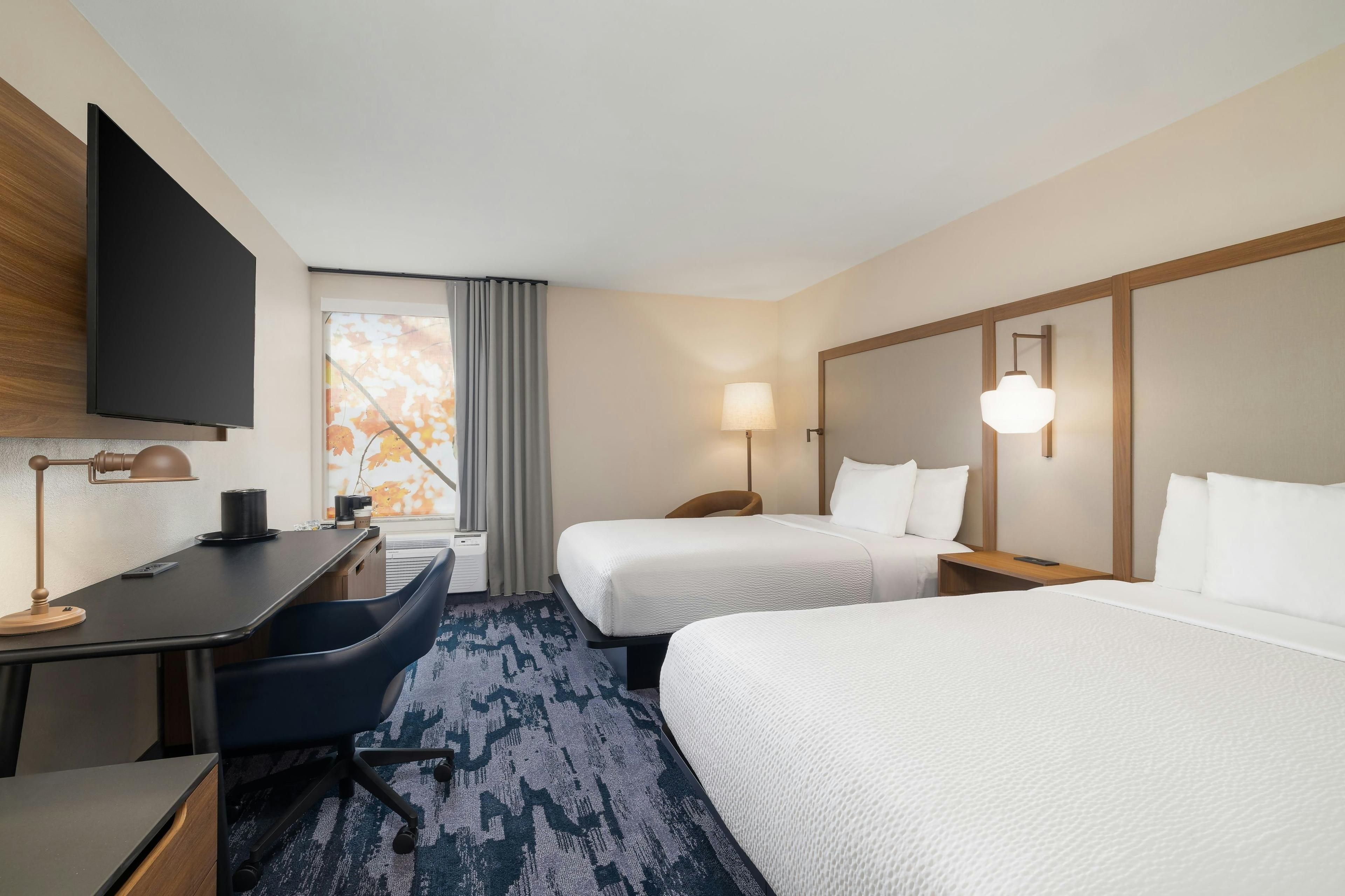 FAIRFIELD INN N SUITES CLINTON