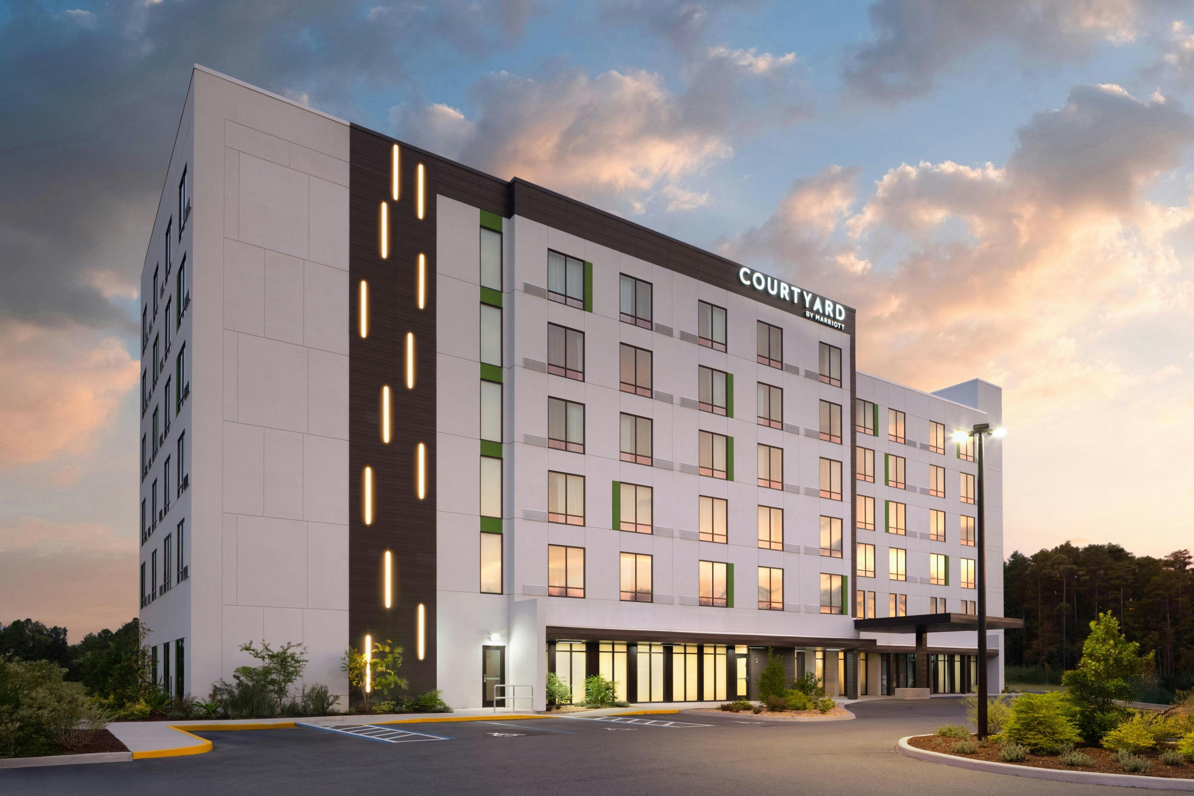 Courtyard by Marriott Lake City
