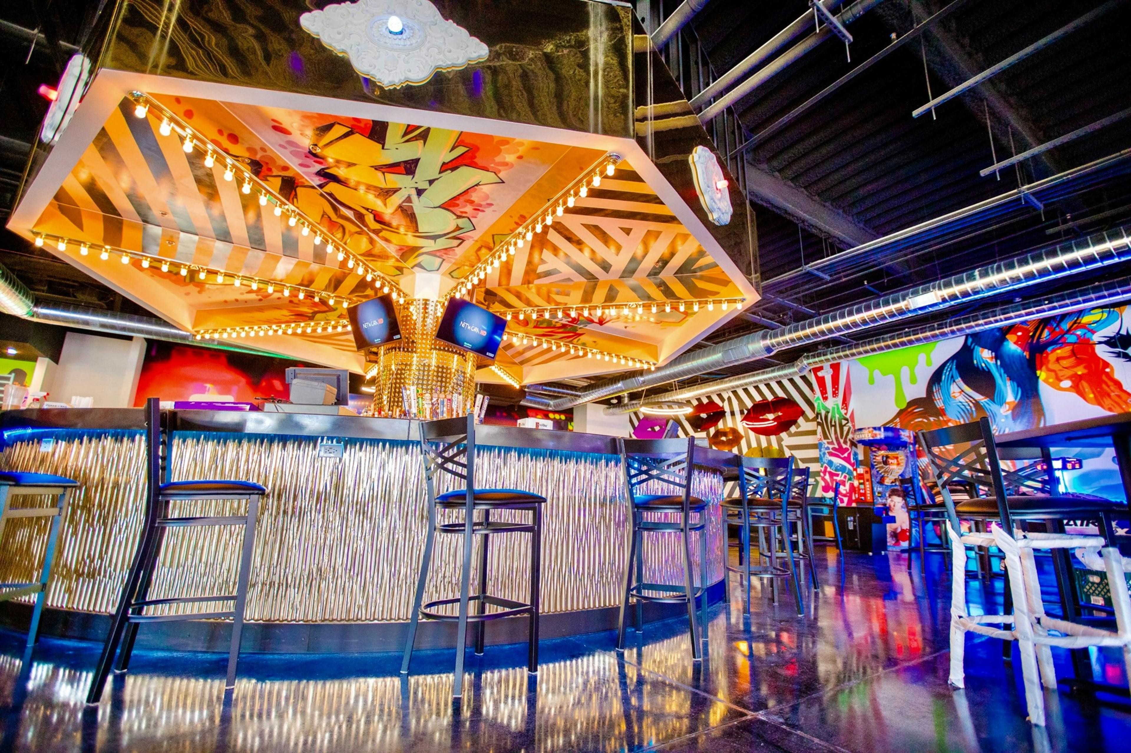 Carousel Arcade Bar - Bar / Club in Glendale, AZ | The Vendry