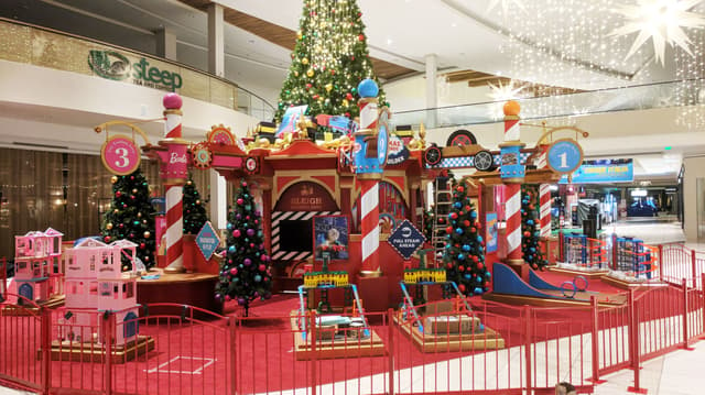 Mattel Presents: Santa's Toy Factory
