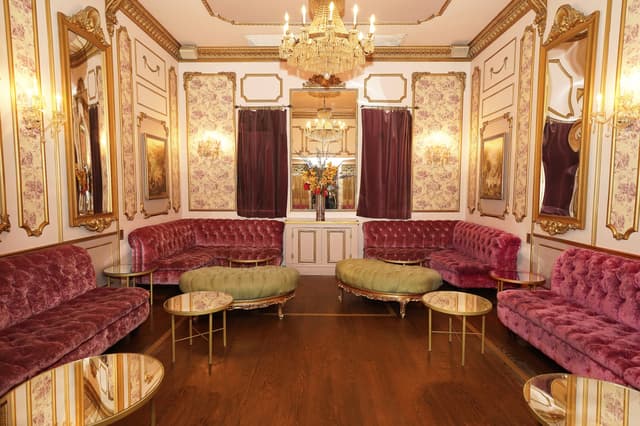 Marie Antoinette Room
