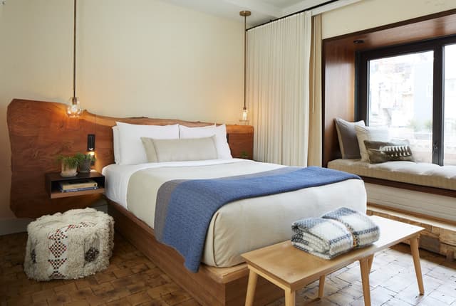 1 Hotel Central Park - Greenhouse Suite 2nd Bedroom - Bed.jpg