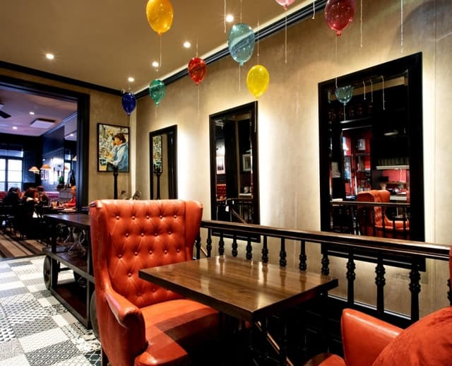 dbtavern_balloons-845x684.jpg