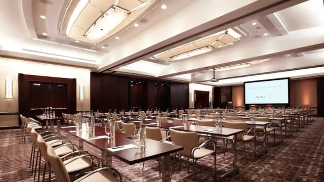 Grand Salon Ballroom4.jpg