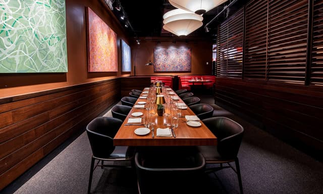 HYG_C_Private-Dining-Room-Table.jpg
