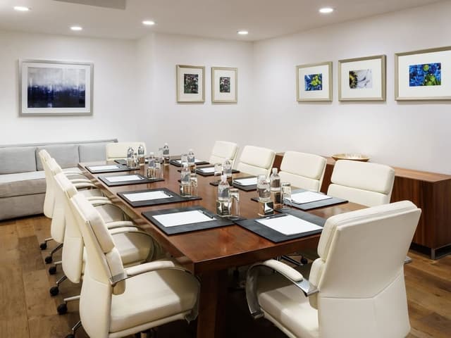 Palisades Board Room