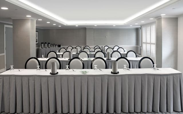 envoy room.jpg