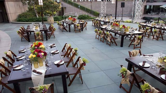 laxctr-omni-los-angeles-hotel-water-court-plaza-wedding-reception.jpg