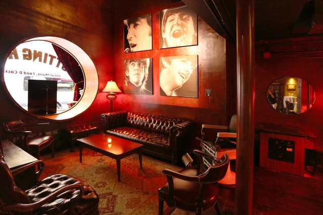 Beatle's Lounge
