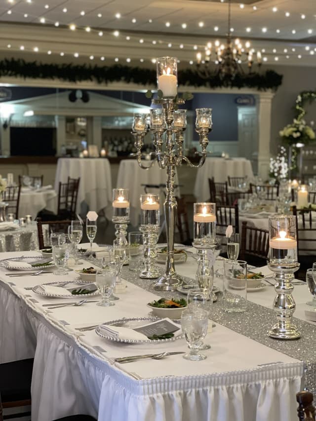 Head-Table-with-Candelabra.jpg