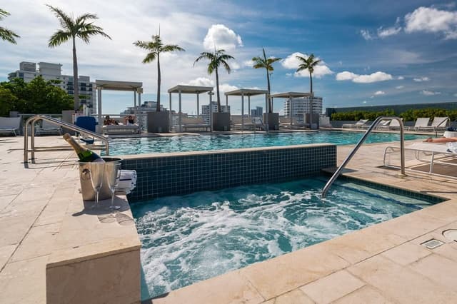 Rooftop Pool Deck